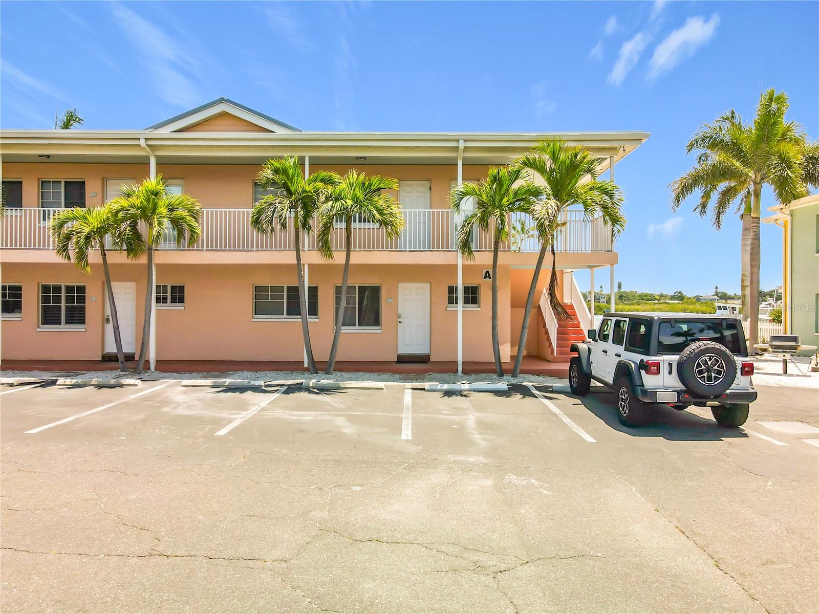 Image 2 of 46 For 19417 Gulf Boulevard A-113