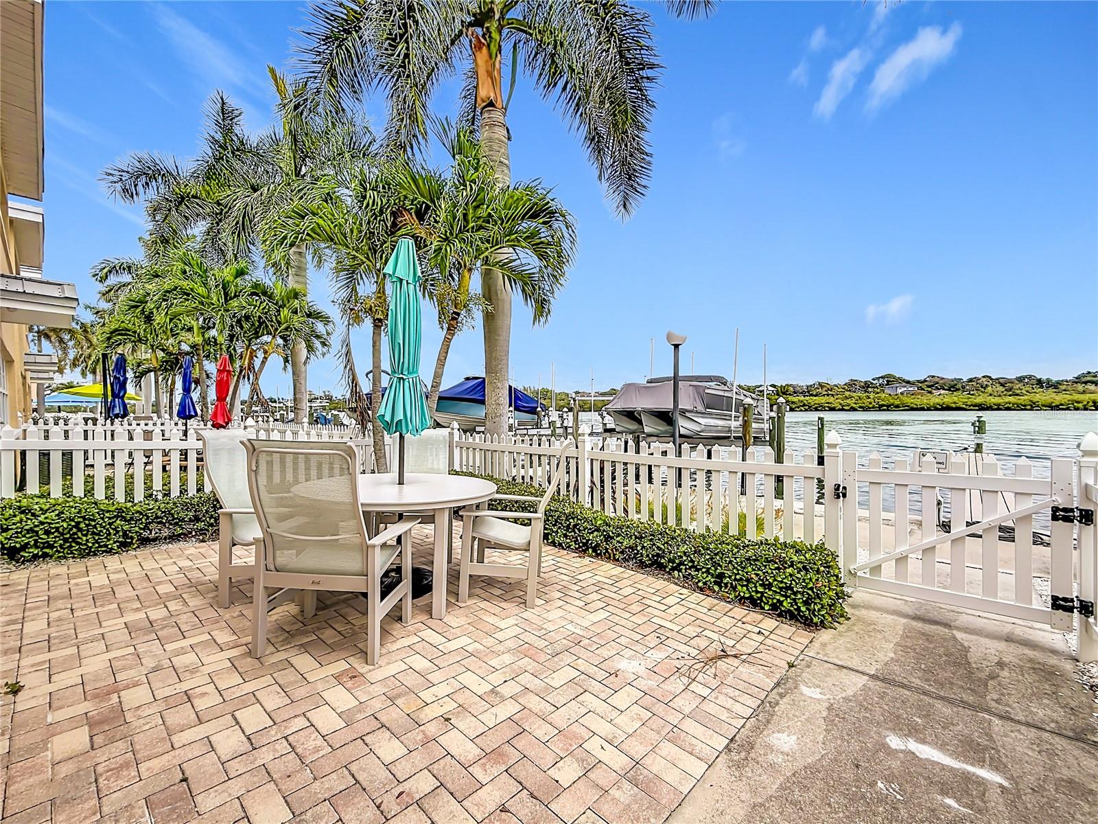 Image 27 of 46 For 19417 Gulf Boulevard A-113