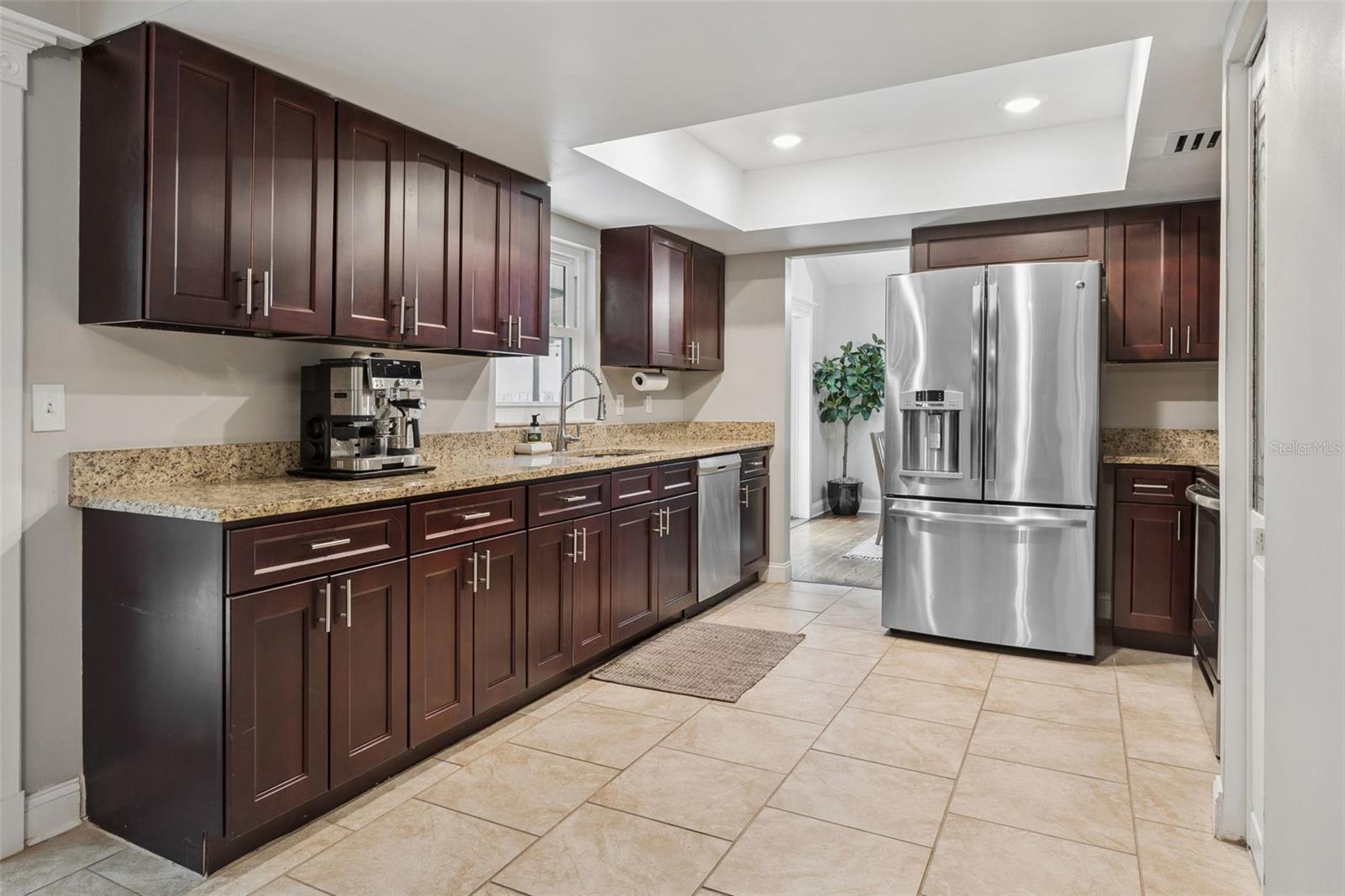 Image 16 of 48 For 2728 Lakeville Drive