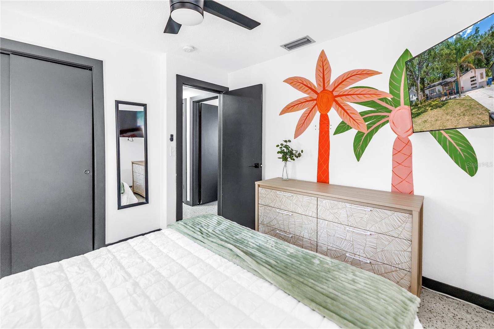 Listing photo id 8 for 3518 Pocahontas Drive