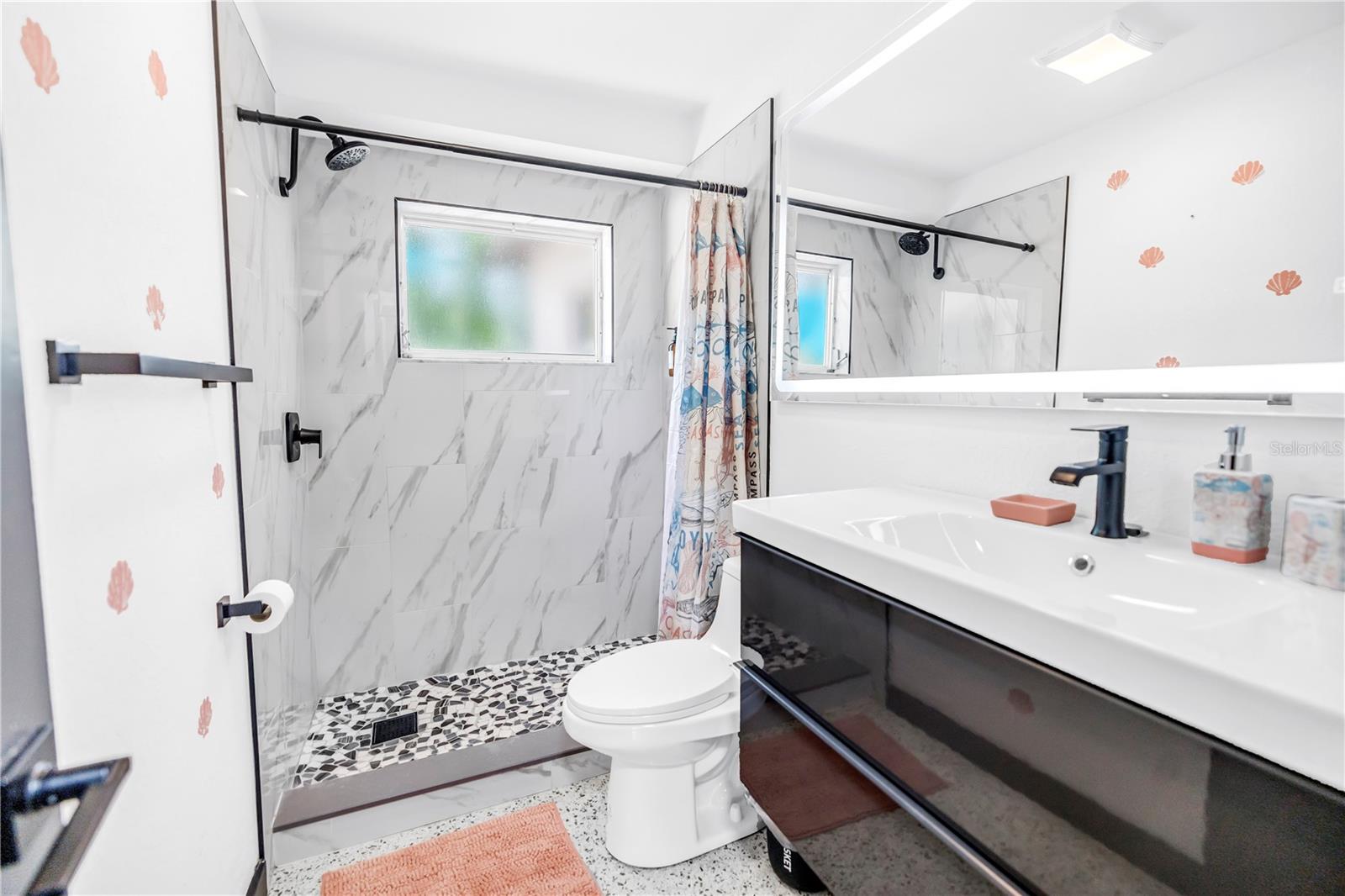 Listing photo id 9 for 3518 Pocahontas Drive