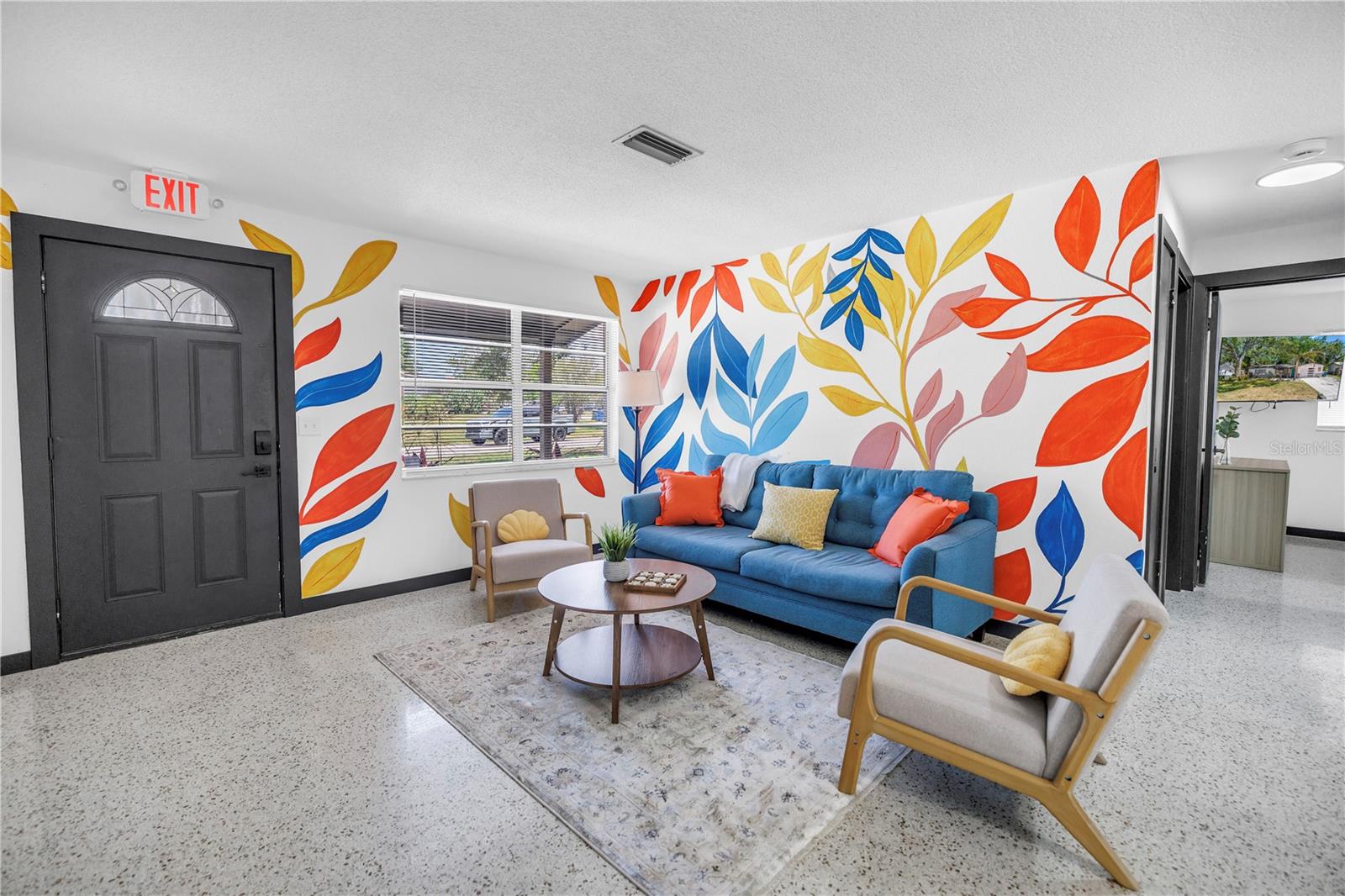 Listing photo id 1 for 3518 Pocahontas Drive