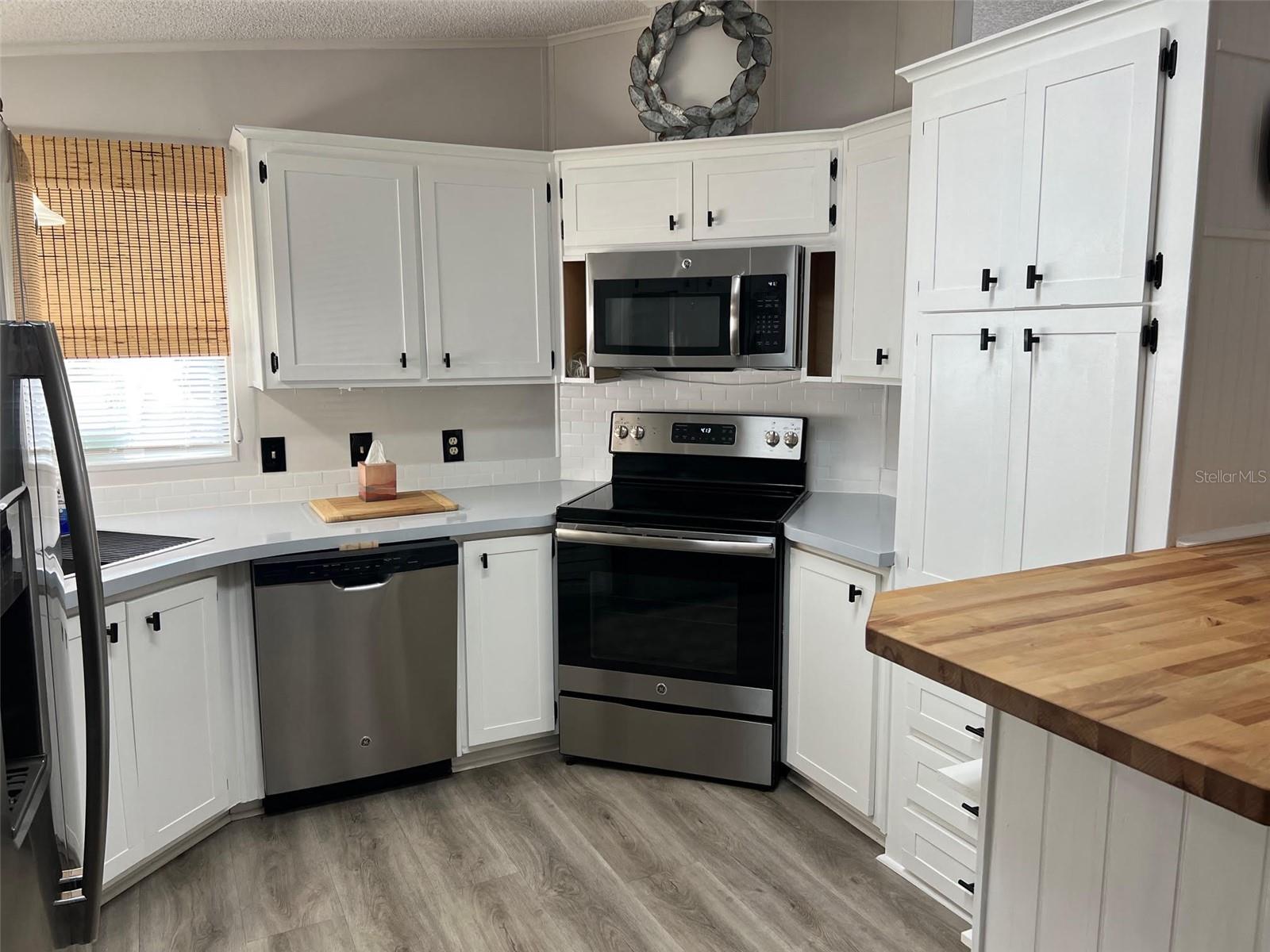 Image 8 of 23 For 1001 Starkey Road 331