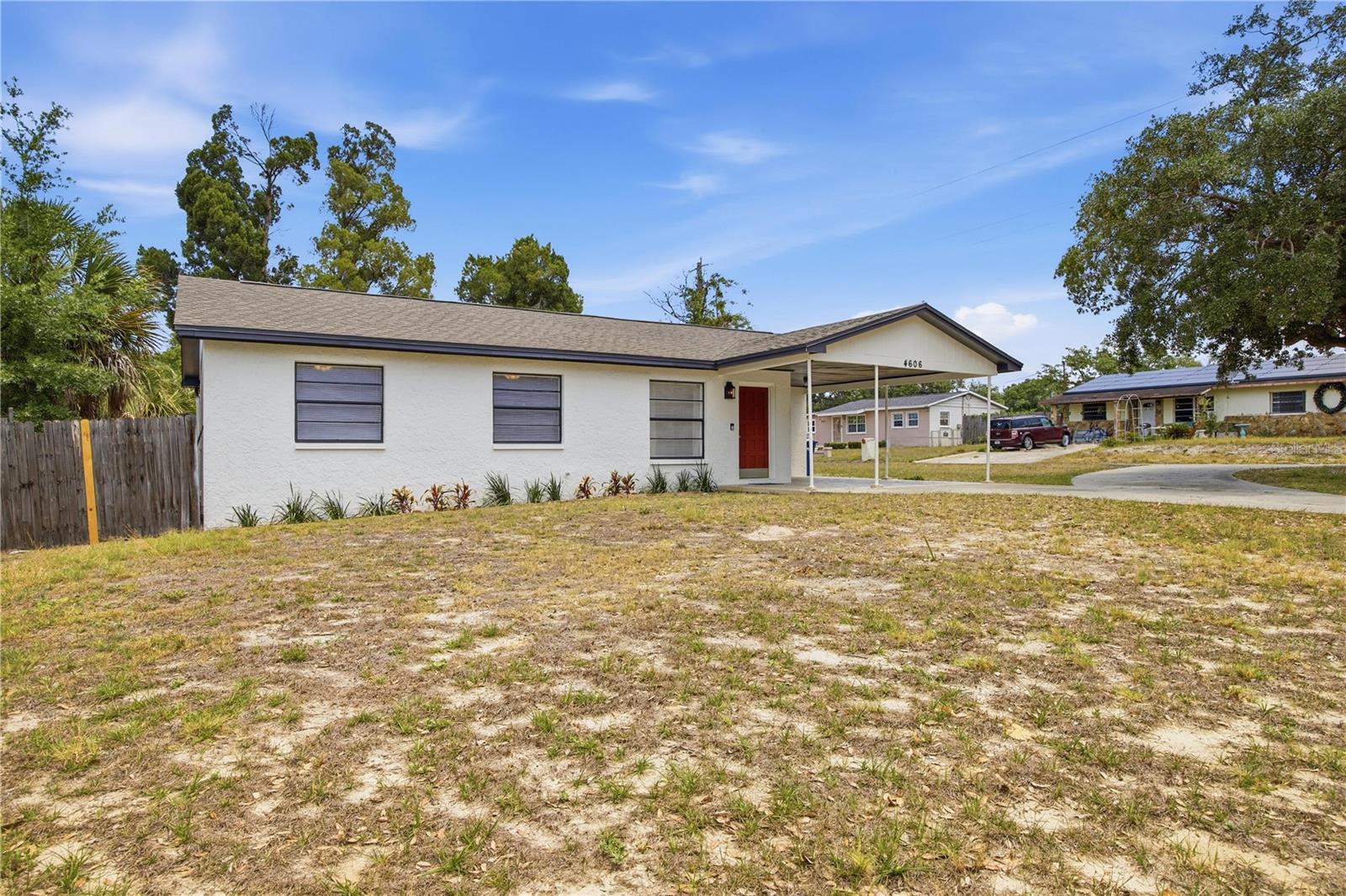 Image 6 of 39 For 4606 Linebaugh Avenue