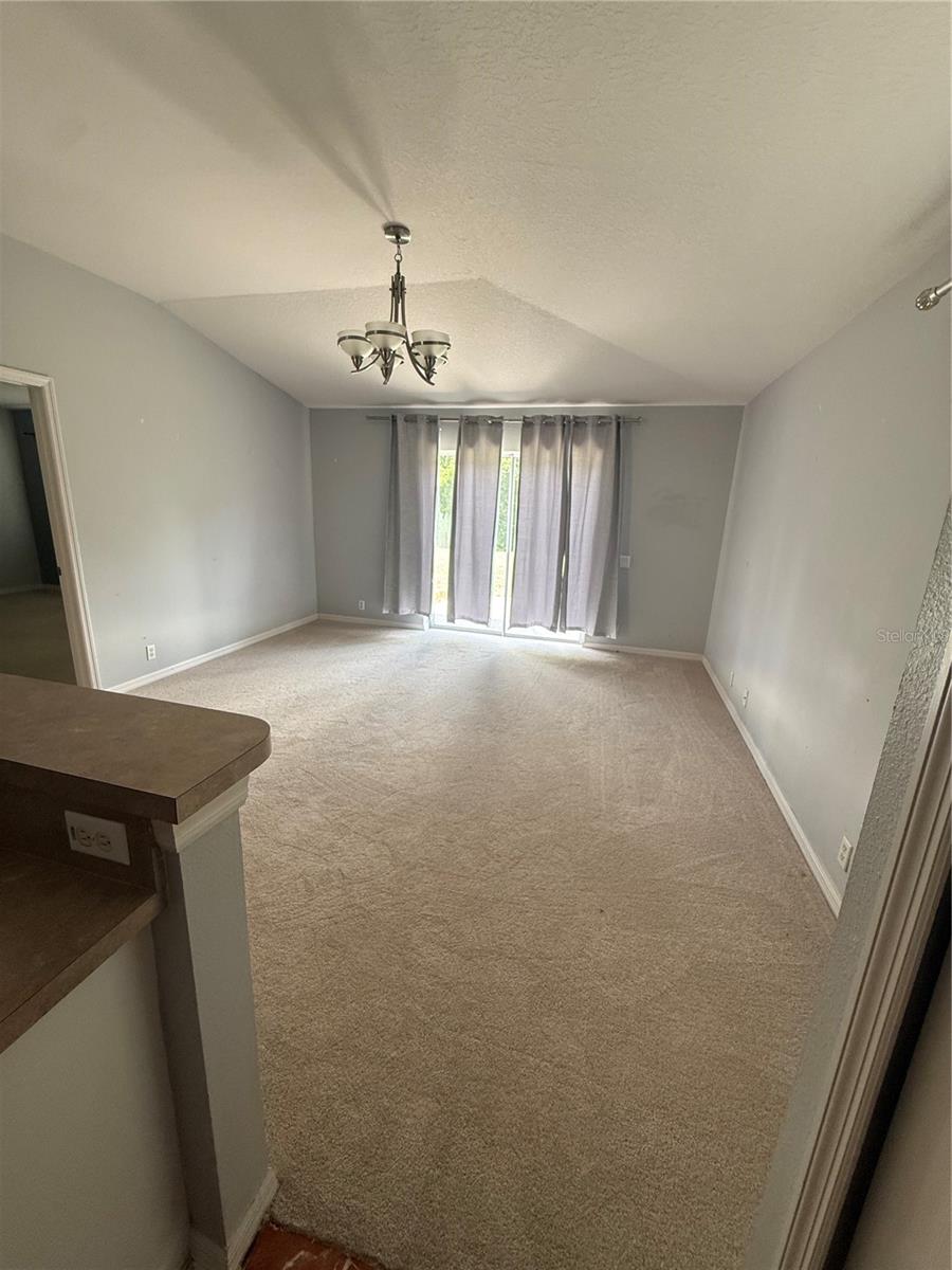 Image 4 of 13 For 4179 Whistlewood Circle