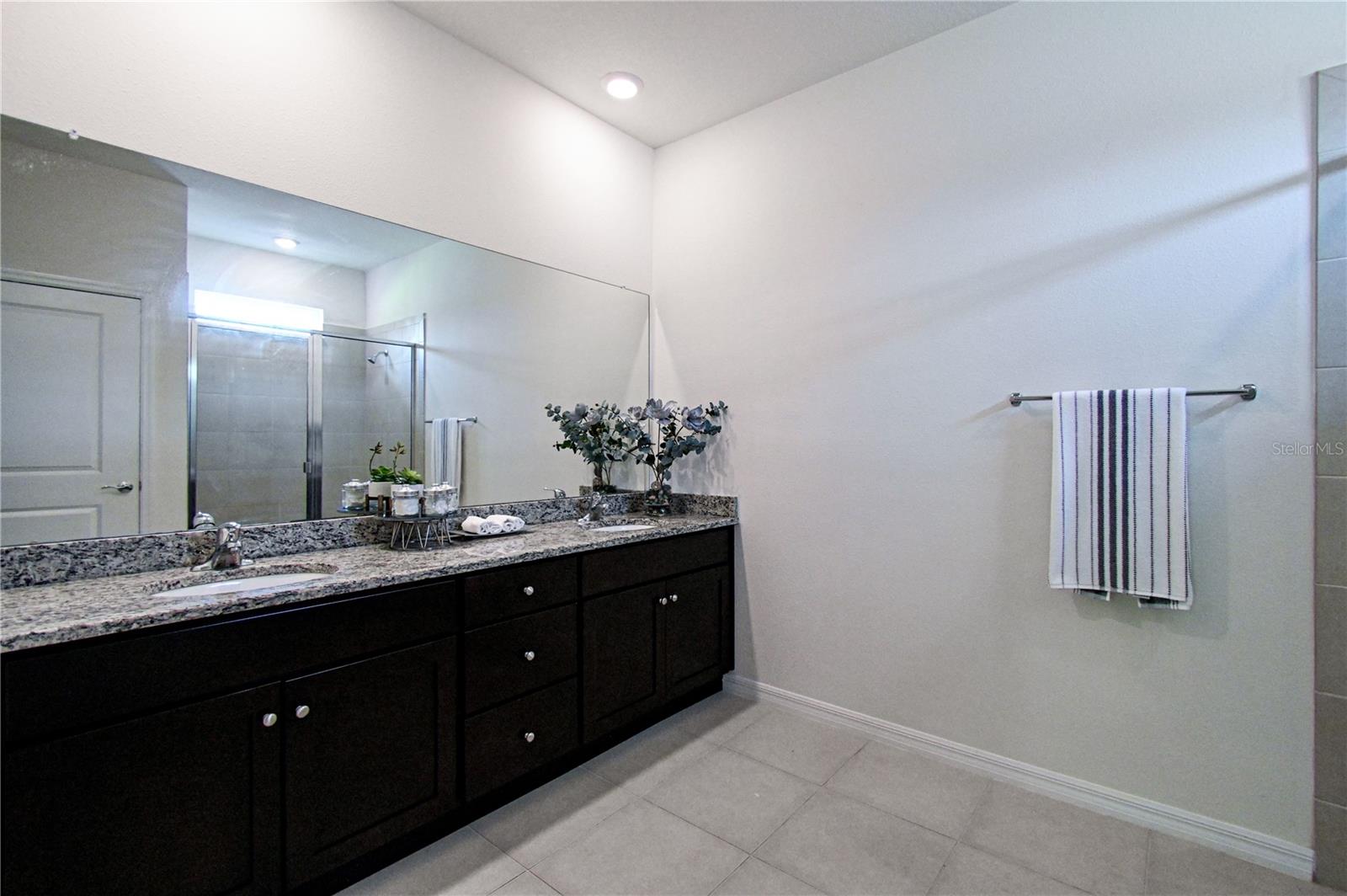 Image 19 of 46 For 1052 Manzanar Place