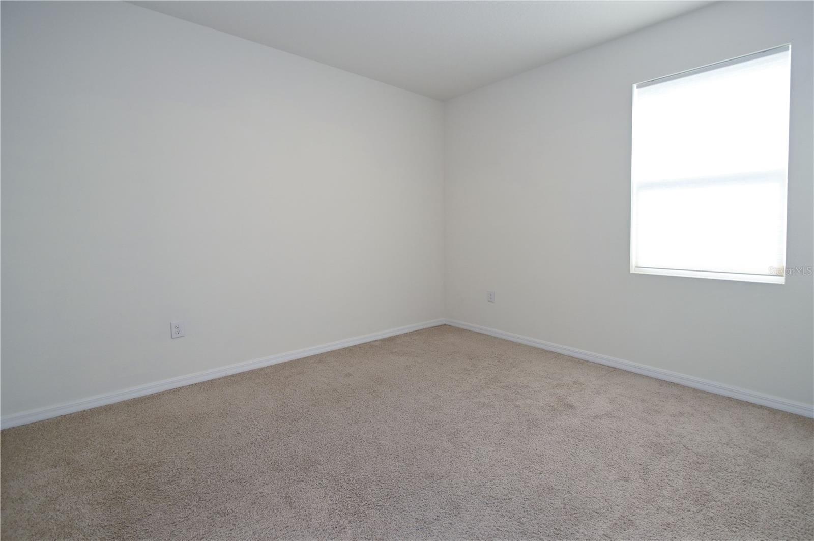Image 24 of 46 For 1052 Manzanar Place