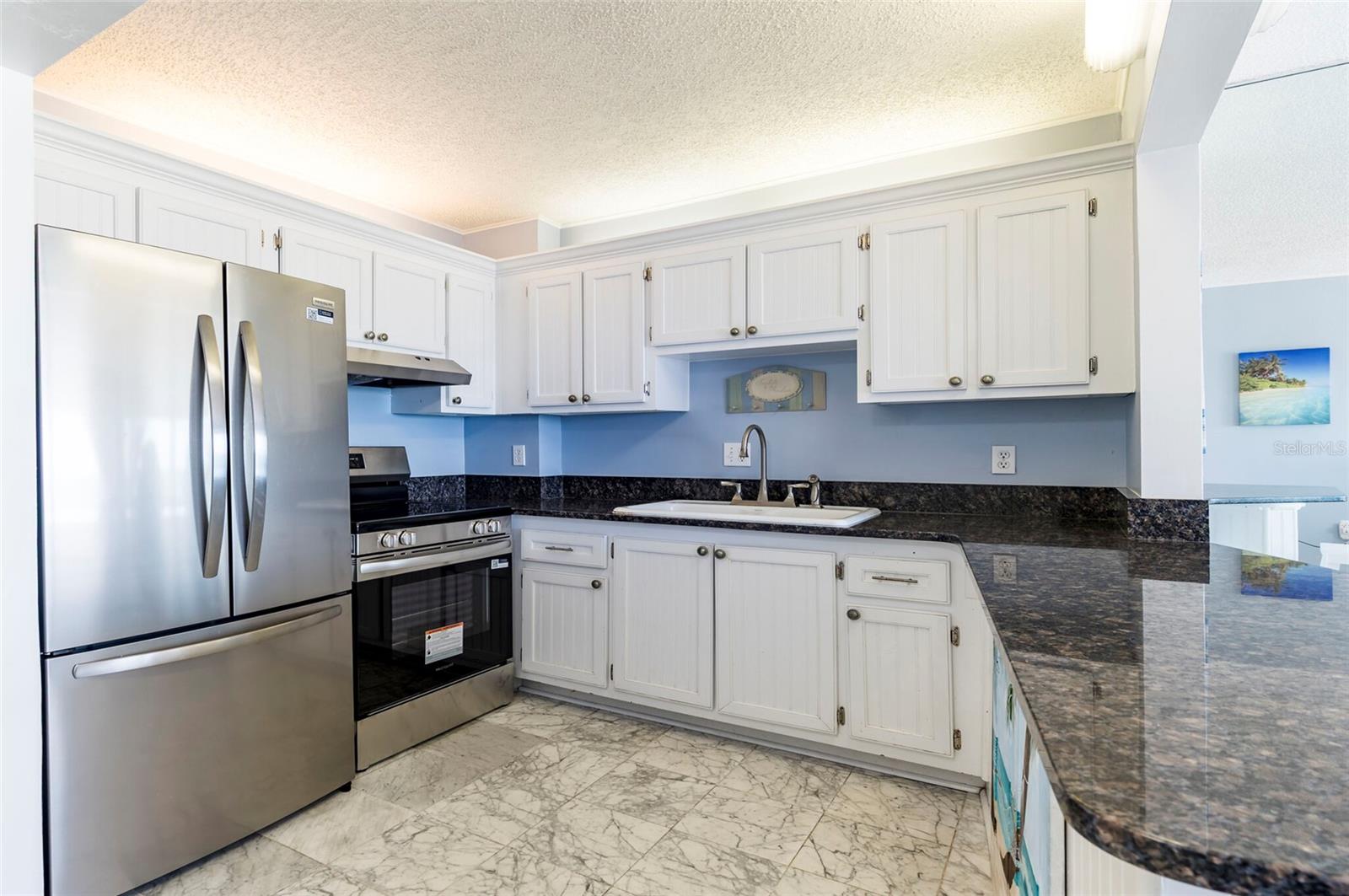 Image 13 of 32 For 1270 Gulf Boulevard 1605