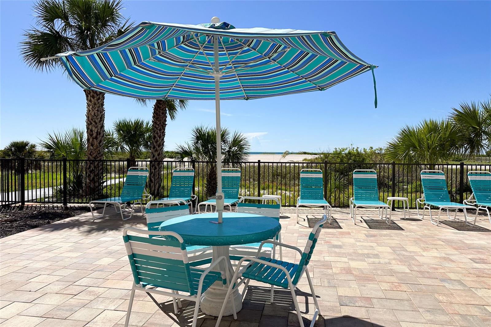 Image 24 of 32 For 1270 Gulf Boulevard 1605