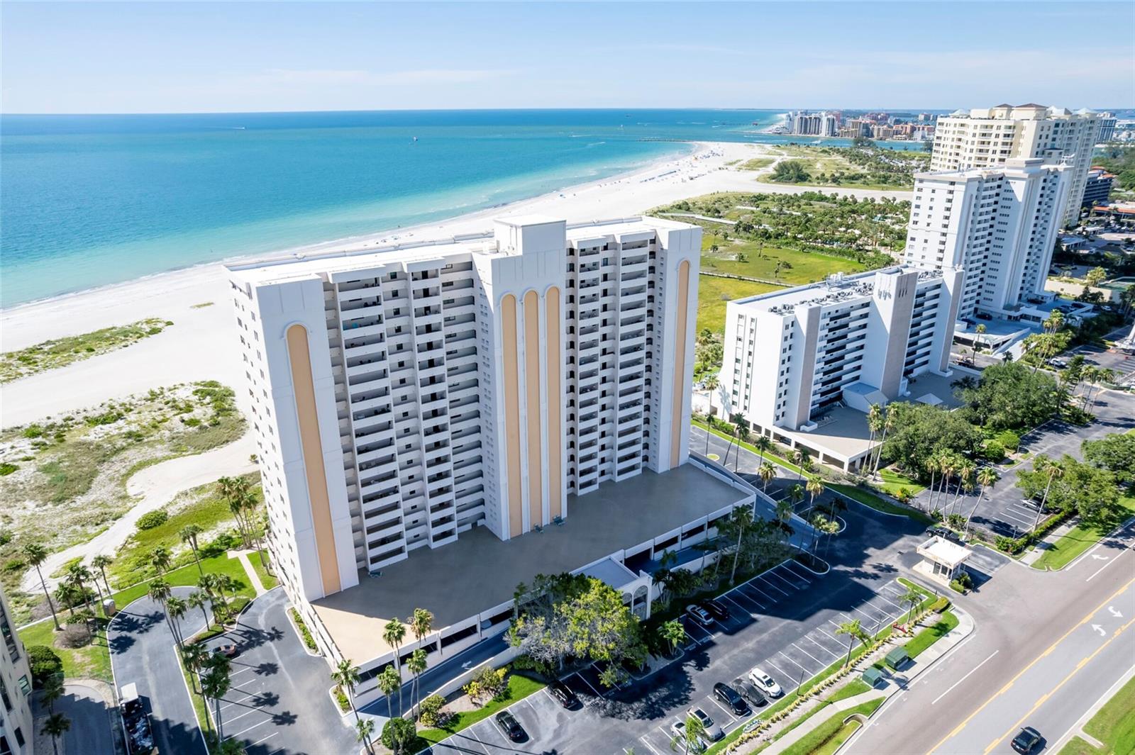 Image 27 of 32 For 1270 Gulf Boulevard 1605