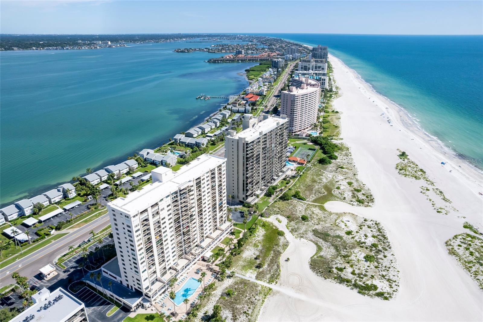 Image 29 of 32 For 1270 Gulf Boulevard 1605