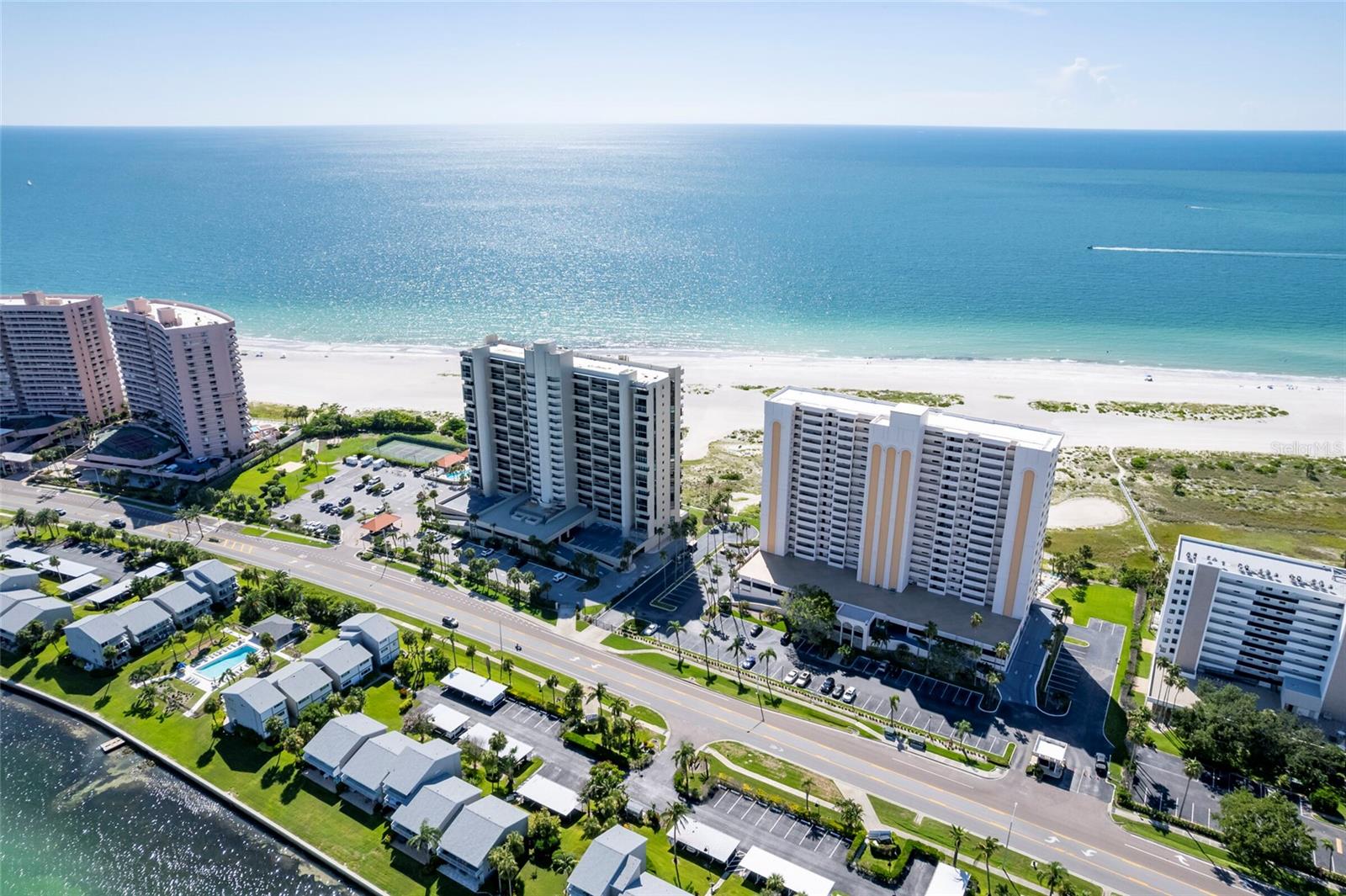 Image 30 of 32 For 1270 Gulf Boulevard 1605