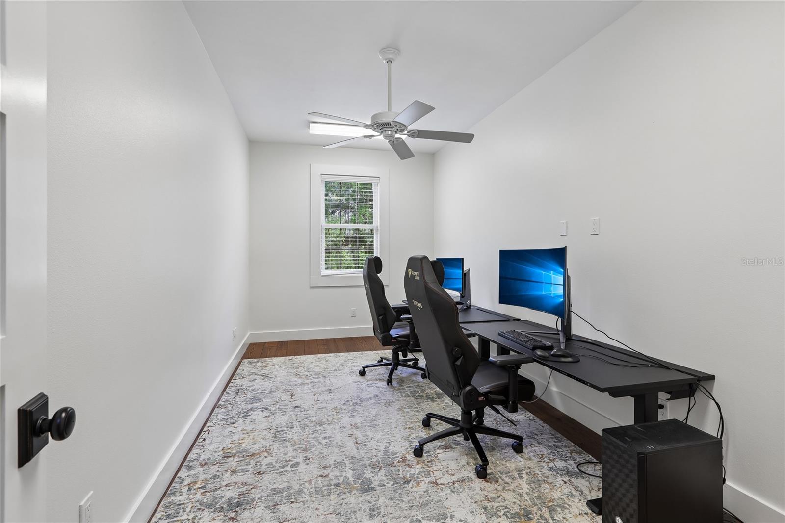 Image 43 of 95 For 8410 Kenavis Place