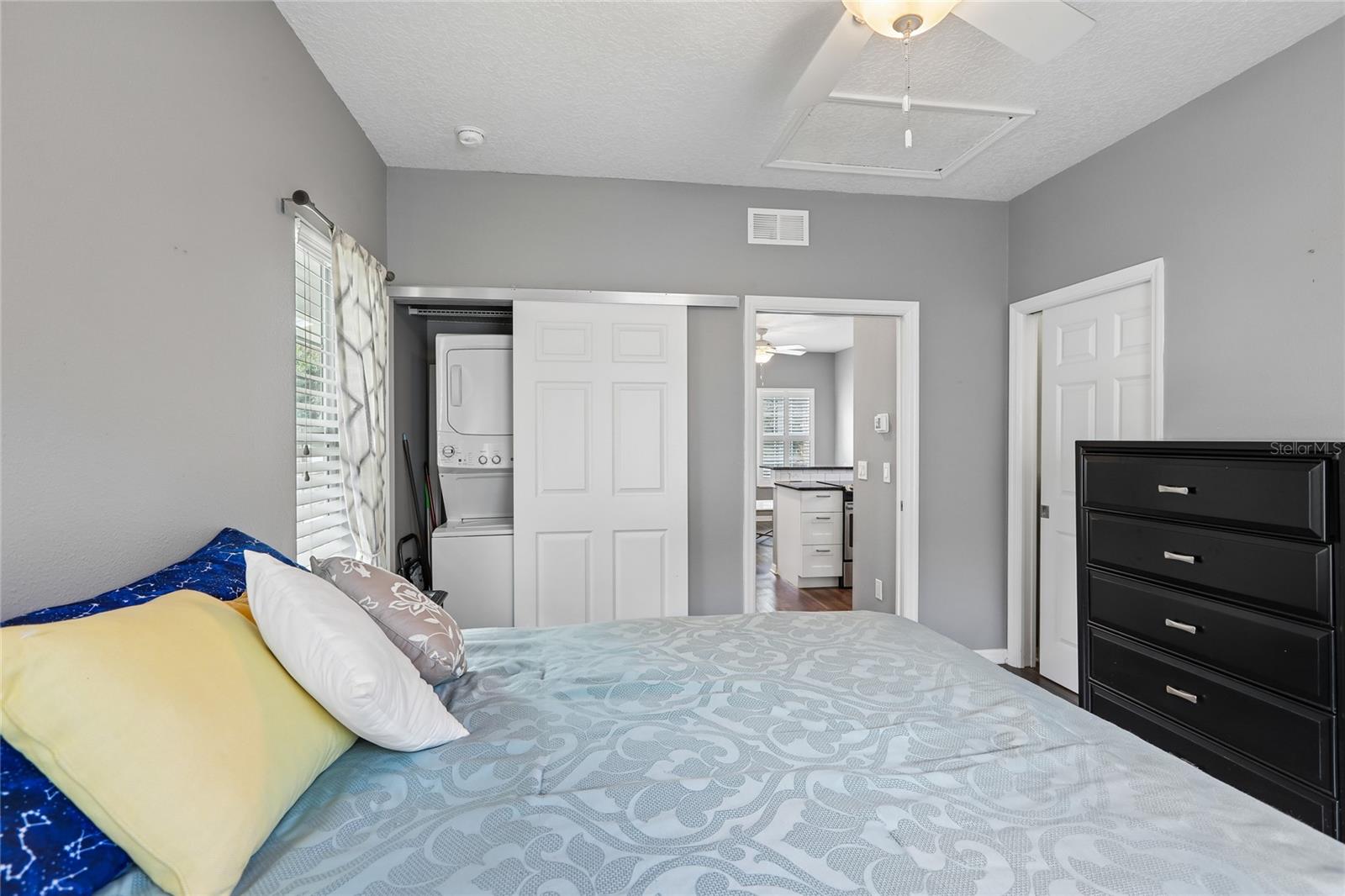 Image 77 of 95 For 8410 Kenavis Place