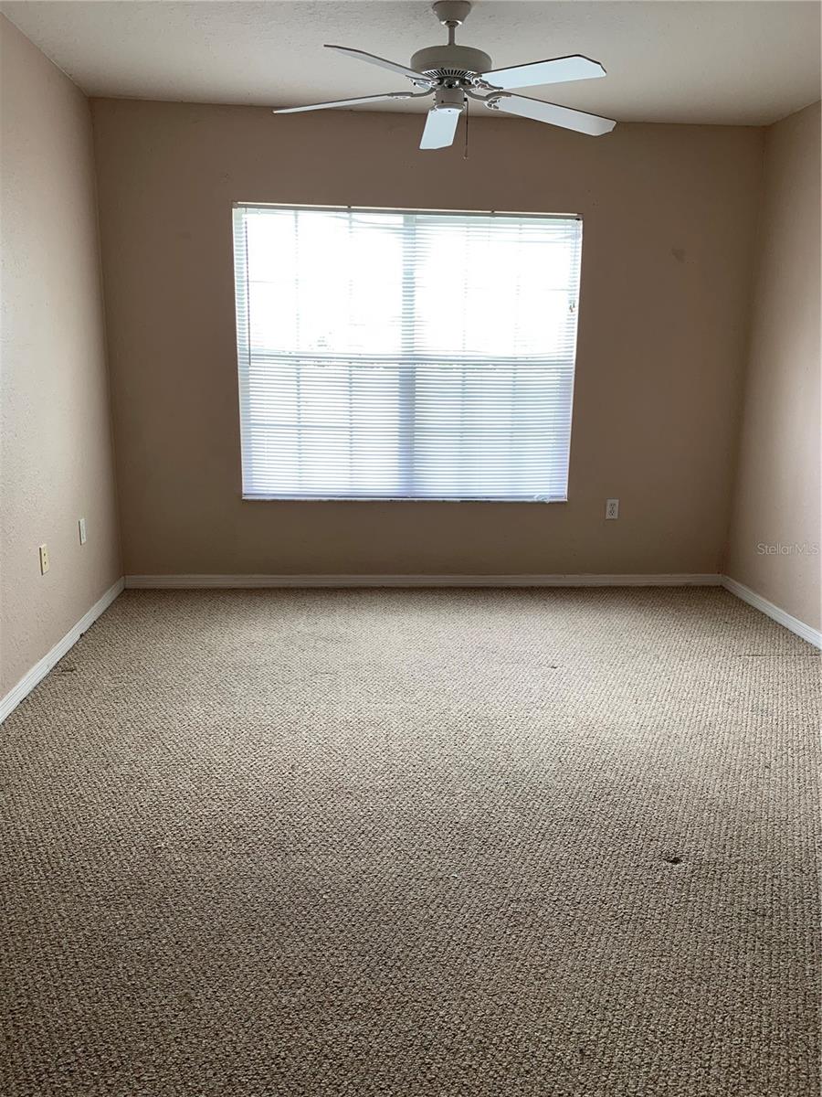 Image 7 of 19 For 9832 Lake Chase Island Way