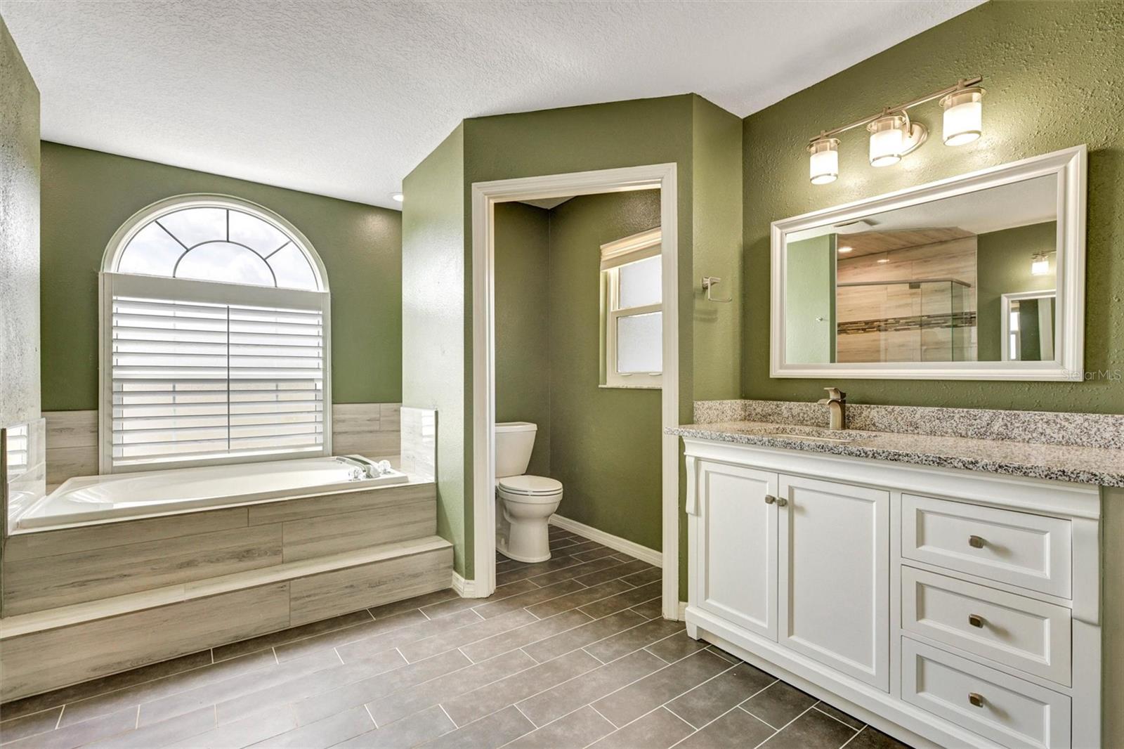 Image 25 of 44 For 12229 Langshaw Drive