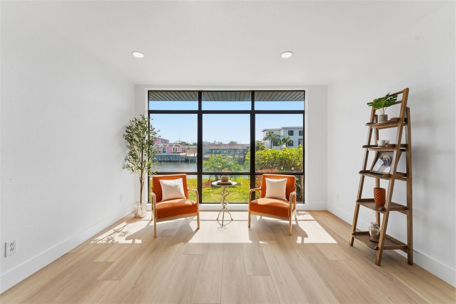 Image 10 of 55 For 3917 Eden Roc Circle
