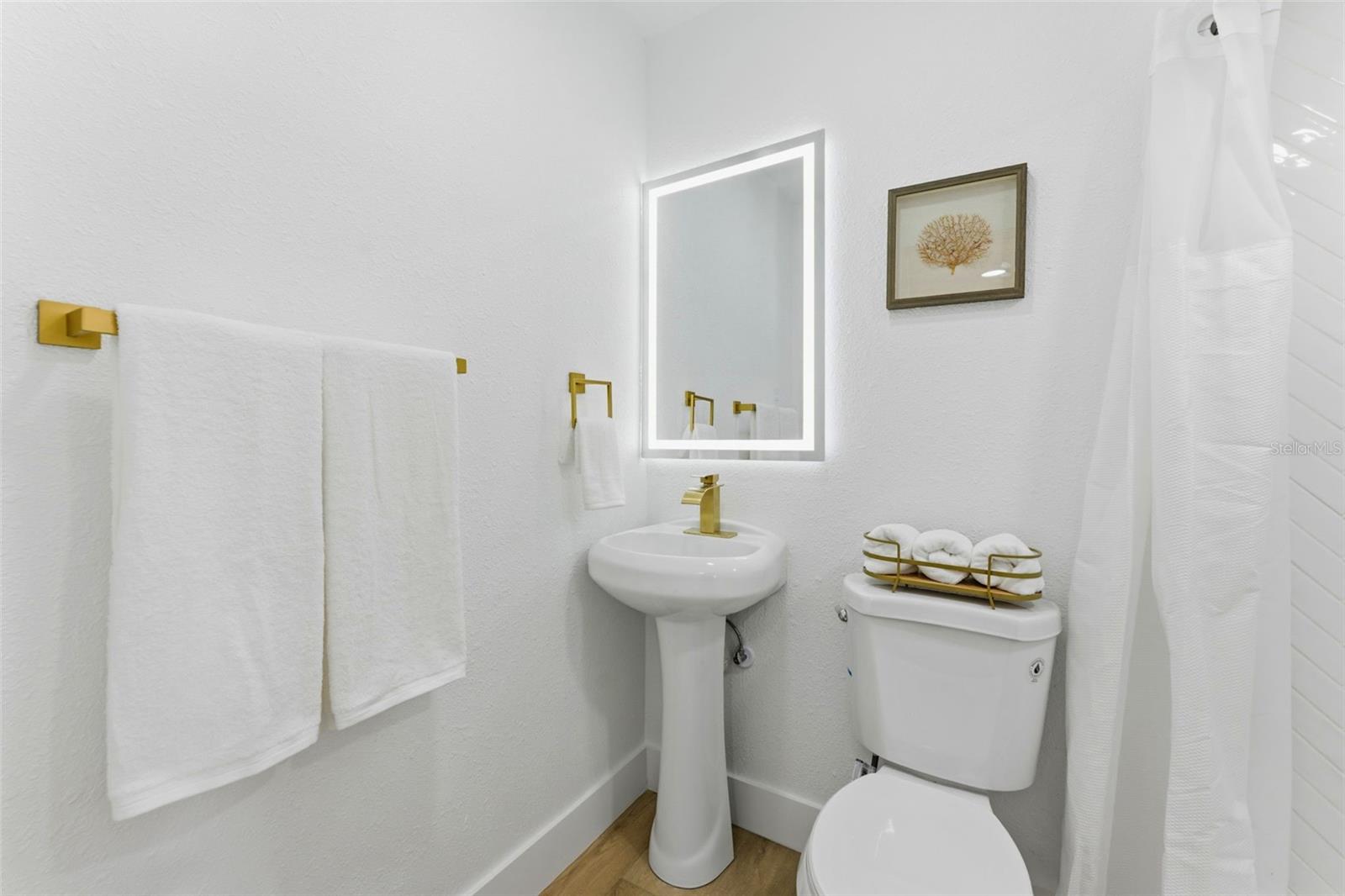Image 16 of 55 For 3917 Eden Roc Circle