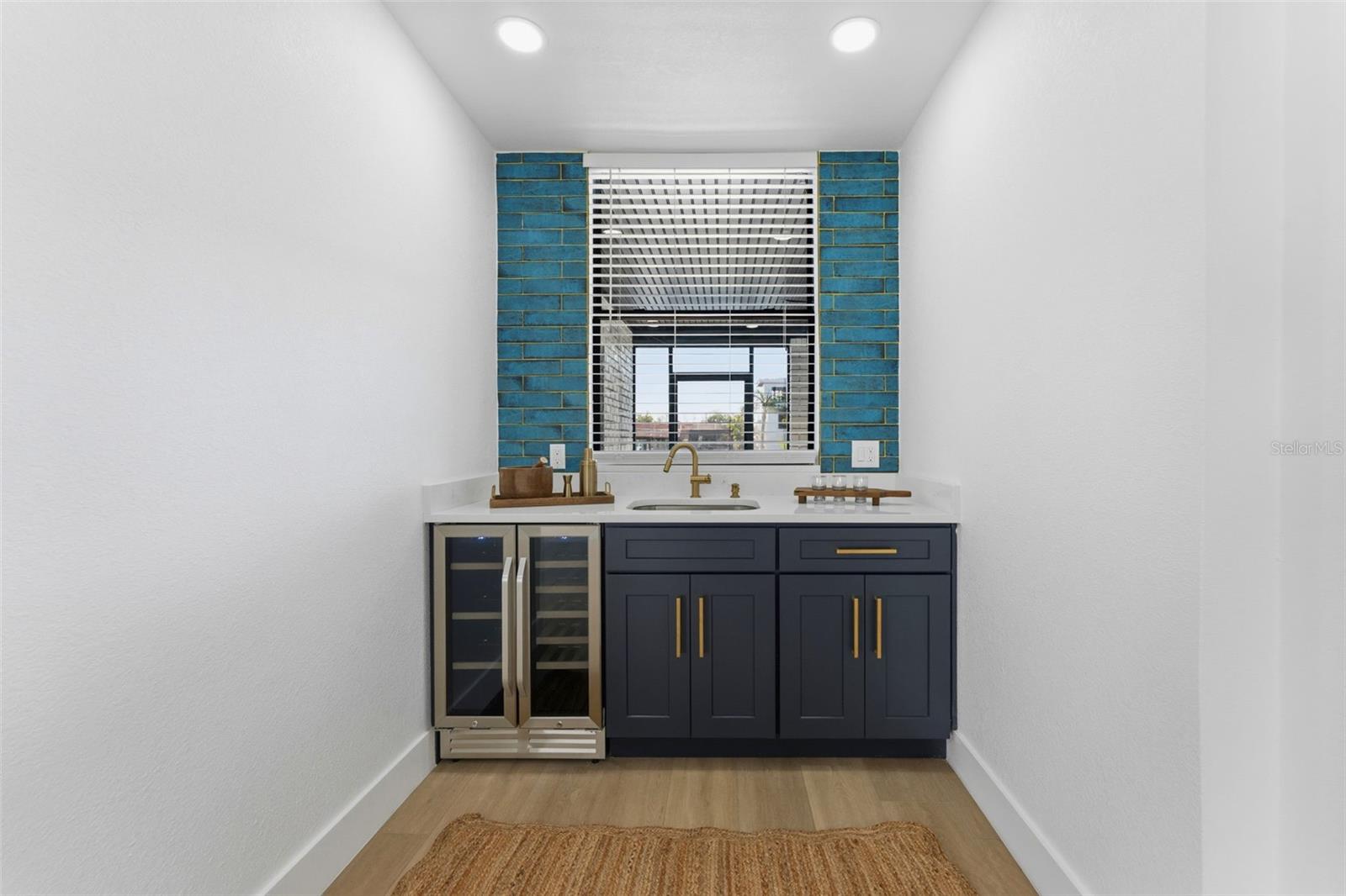 Image 7 of 55 For 3917 Eden Roc Circle