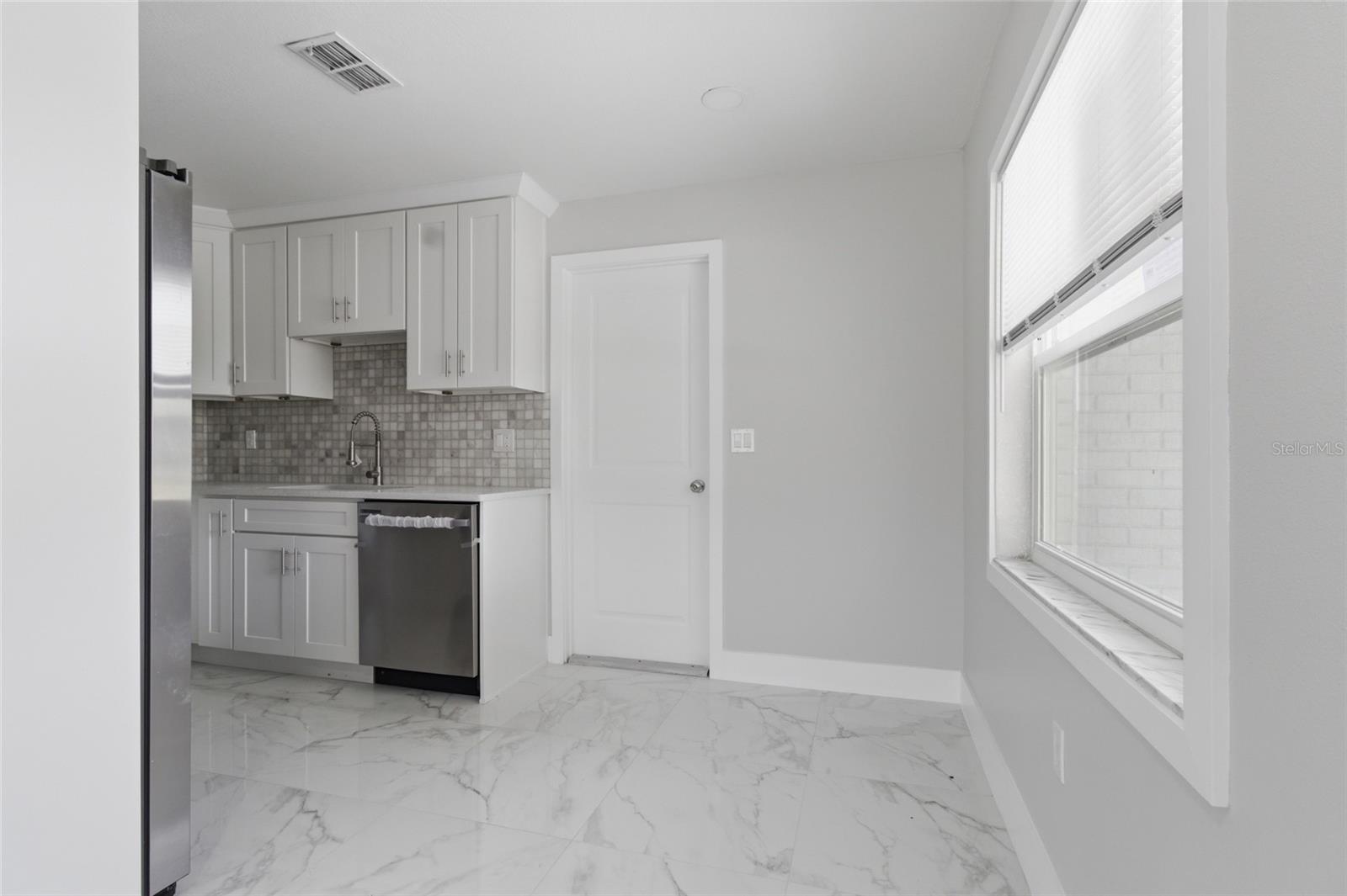 Image 12 of 37 For 3042 Bahia Avenue