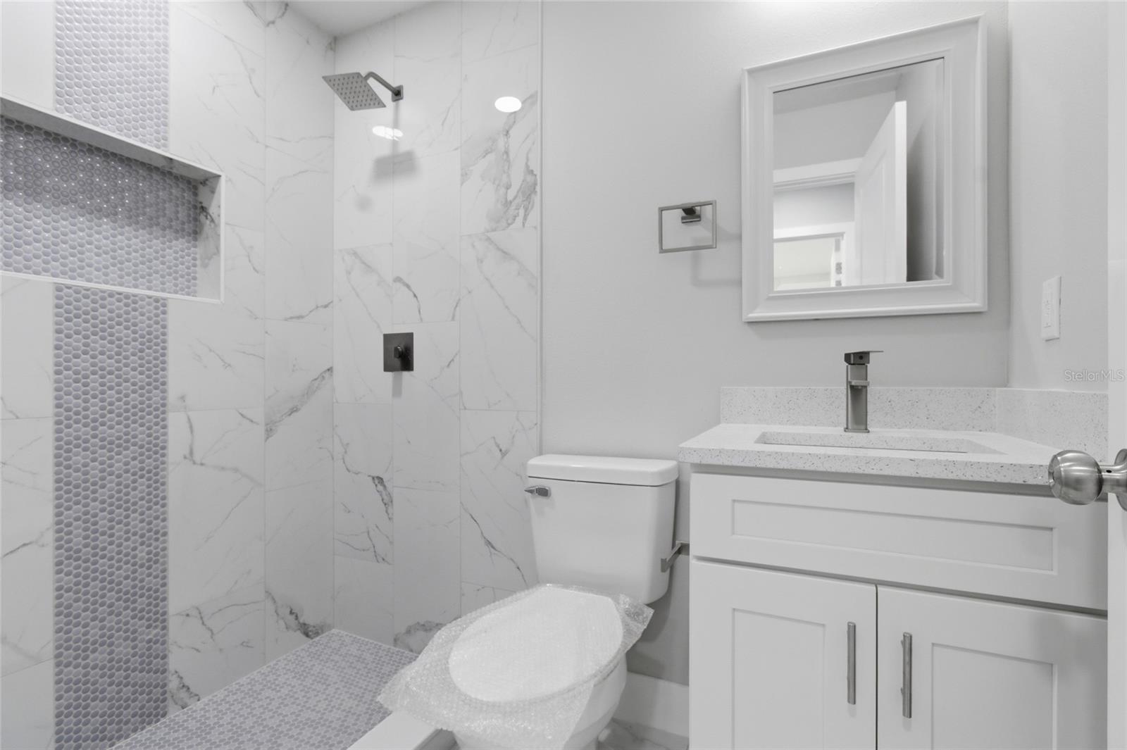 Image 19 of 37 For 3042 Bahia Avenue