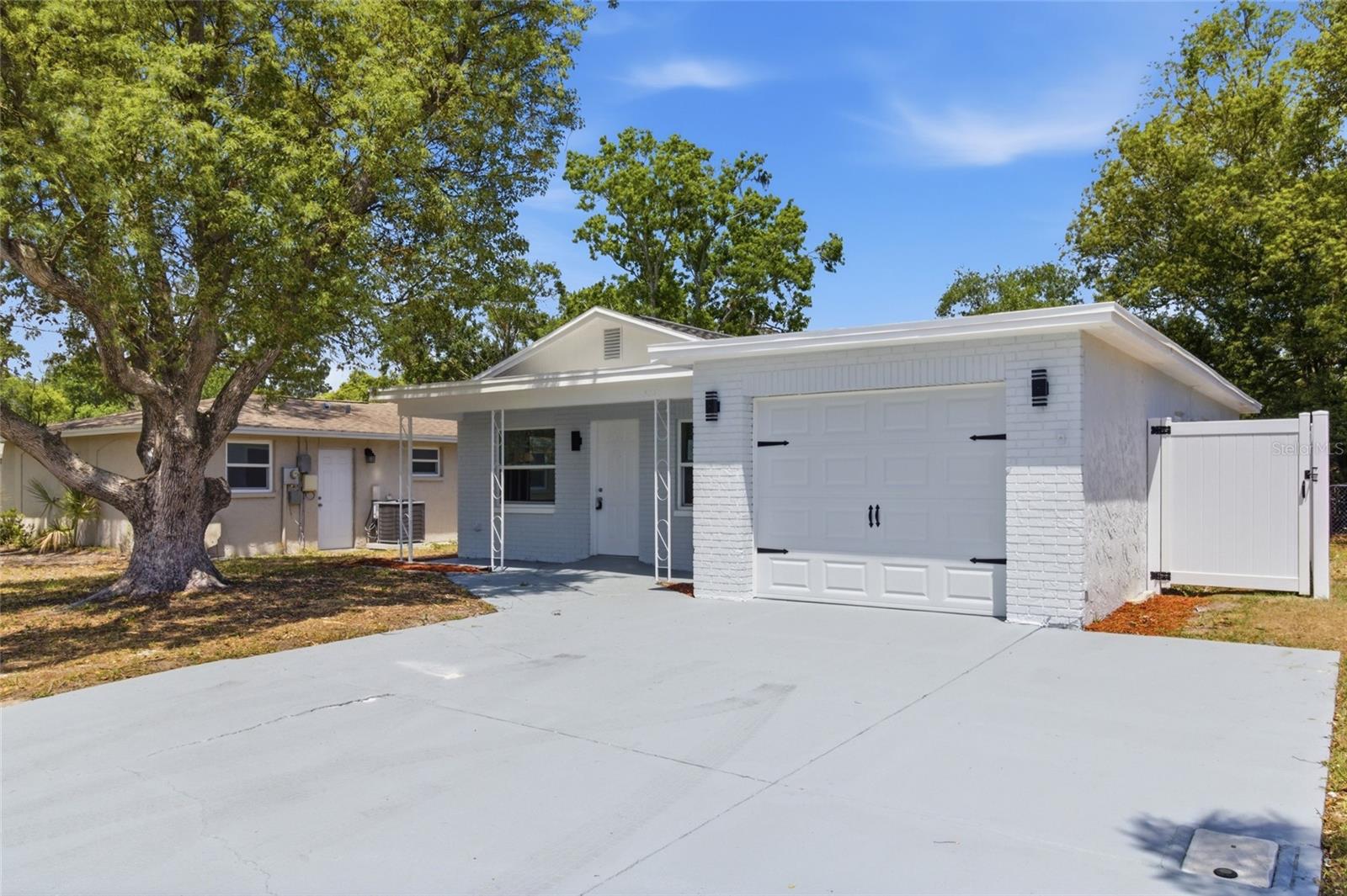 Image 3 of 37 For 3042 Bahia Avenue