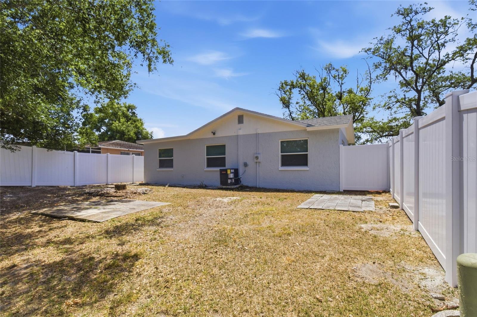 Image 30 of 37 For 3042 Bahia Avenue