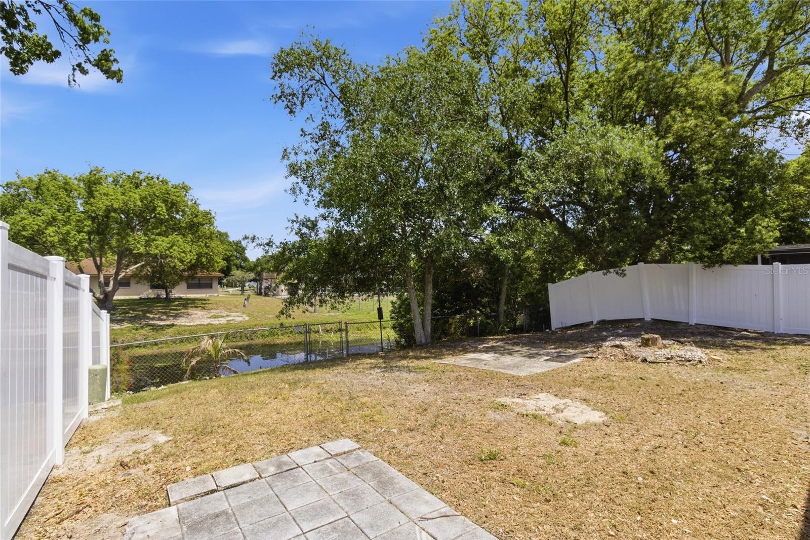 Image 31 of 37 For 3042 Bahia Avenue