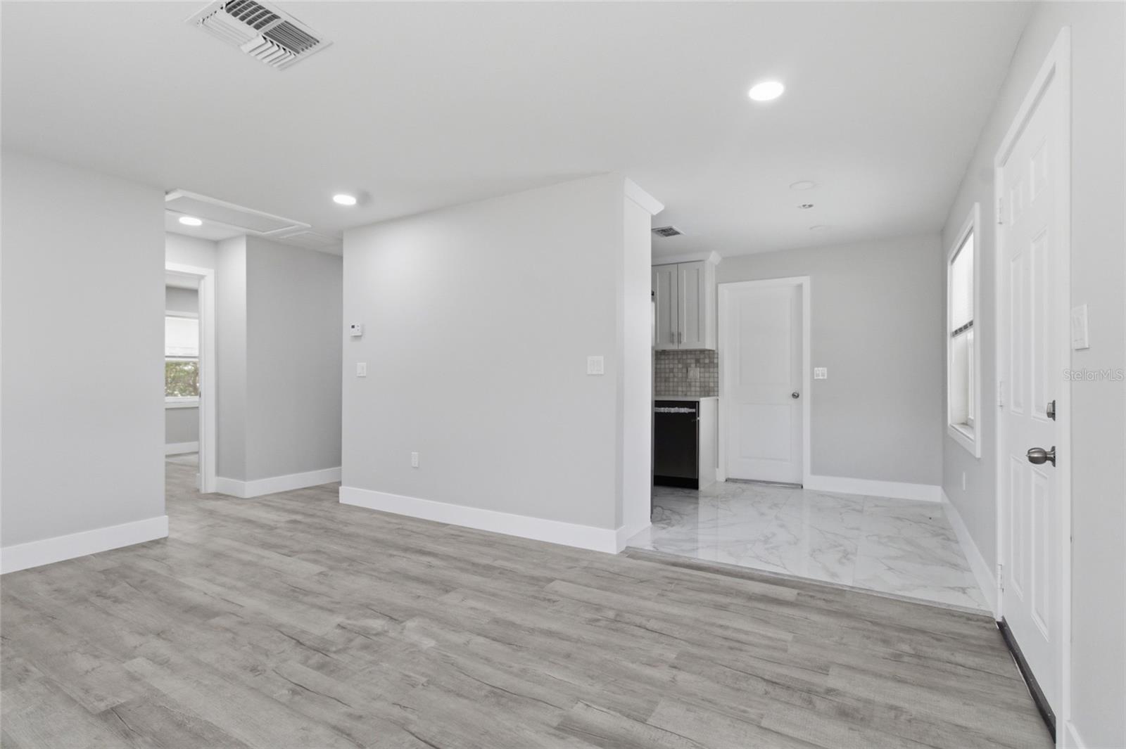 Image 8 of 37 For 3042 Bahia Avenue