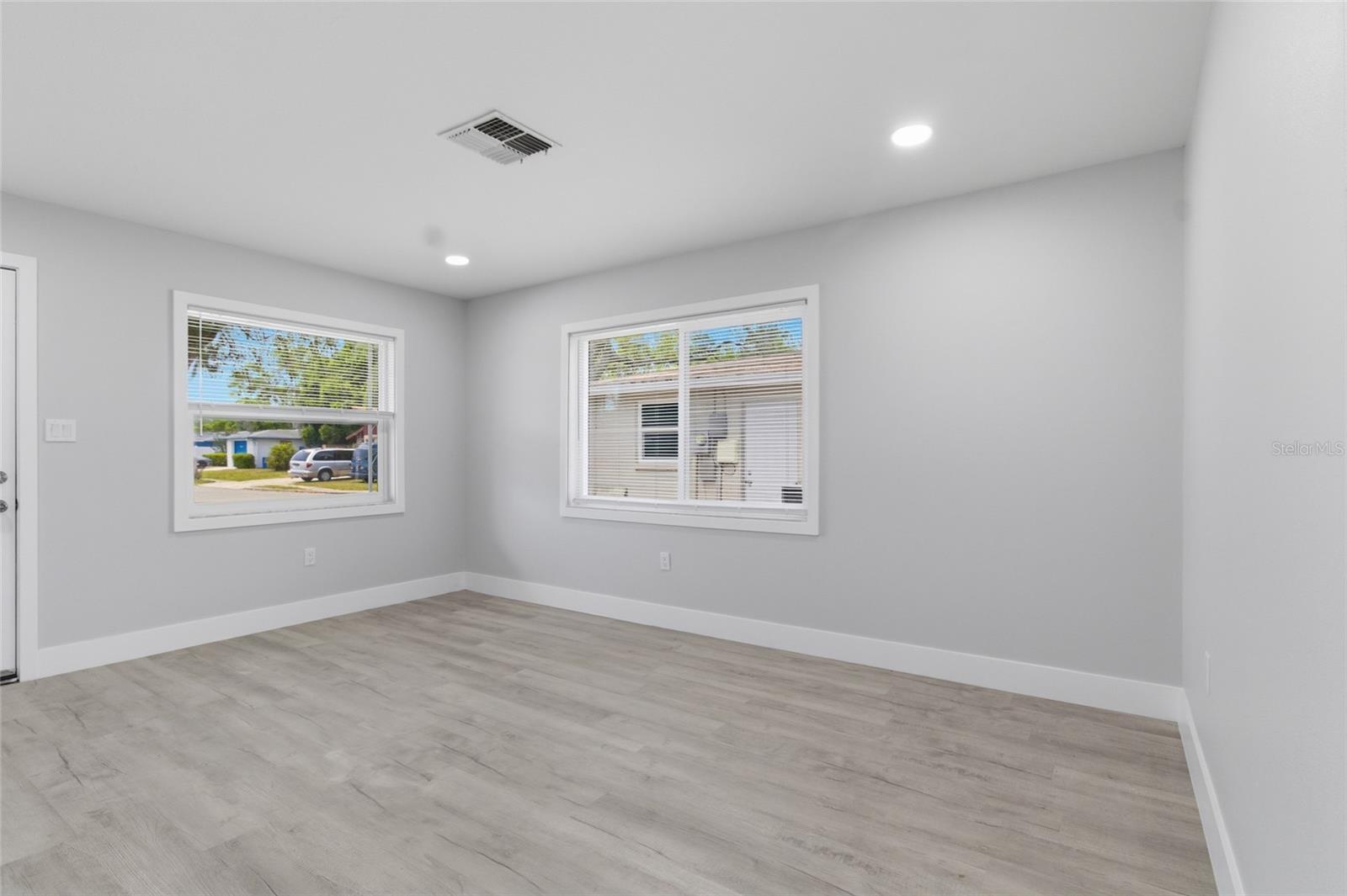 Image 9 of 37 For 3042 Bahia Avenue