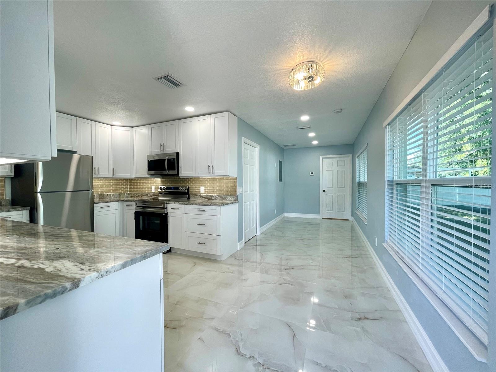 Image 18 of 23 For 8503 Woodwick Court