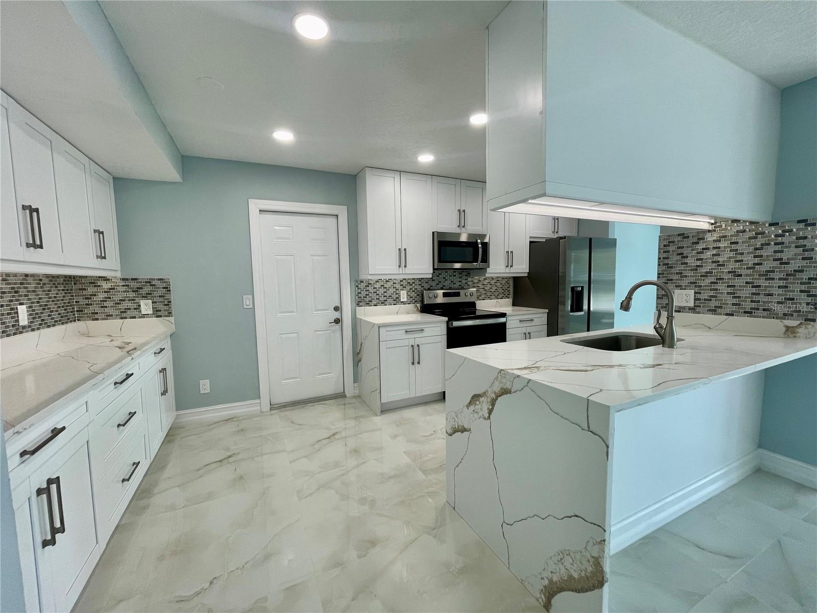 Image 6 of 23 For 8503 Woodwick Court