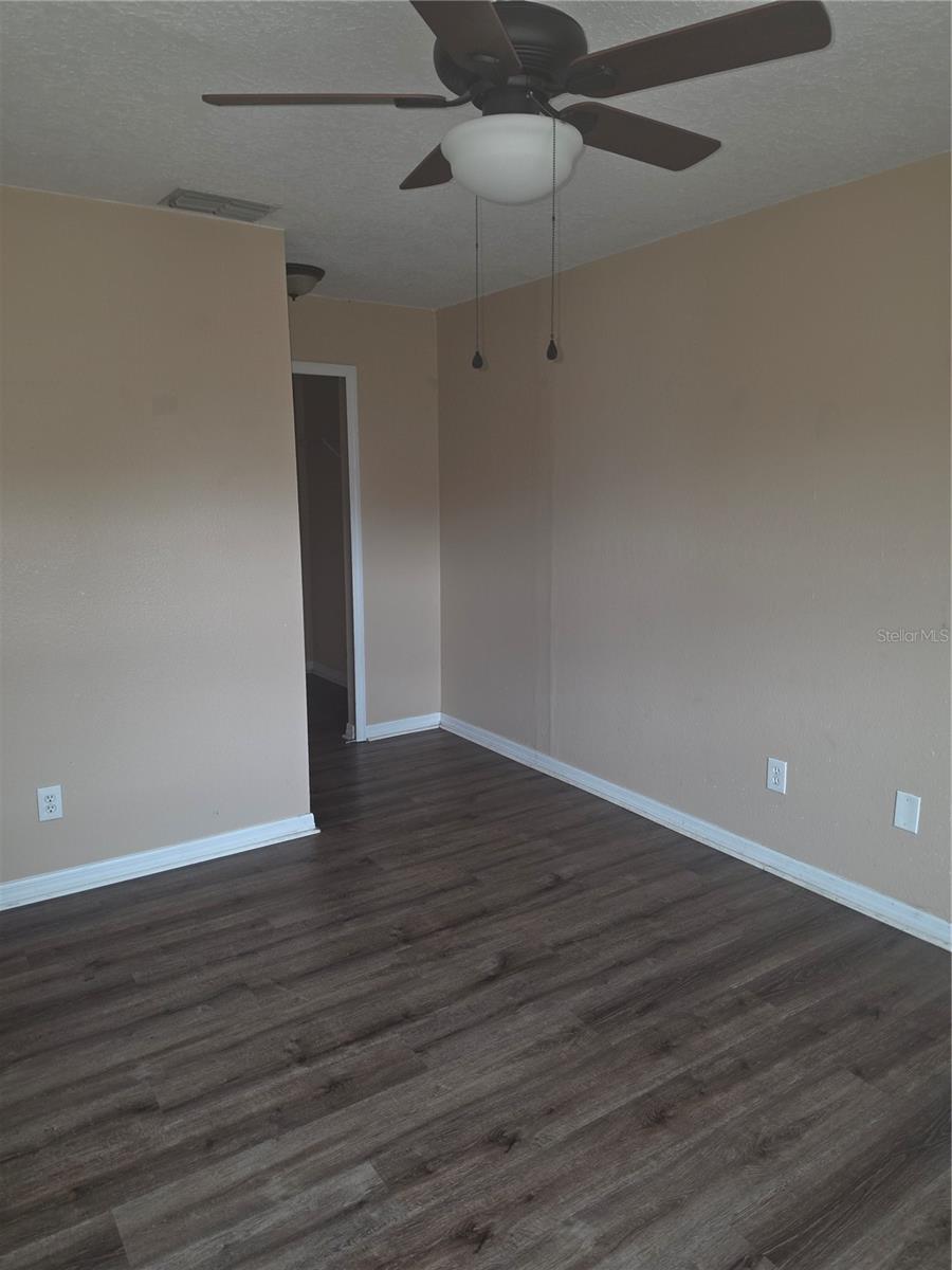 Image 11 of 19 For 12909 123rd Avenue