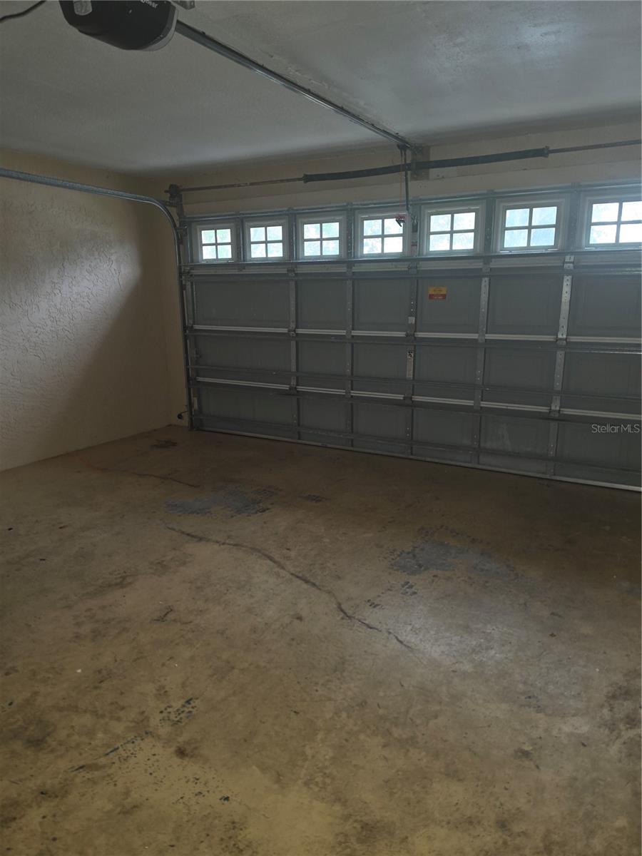 Image 4 of 19 For 12909 123rd Avenue