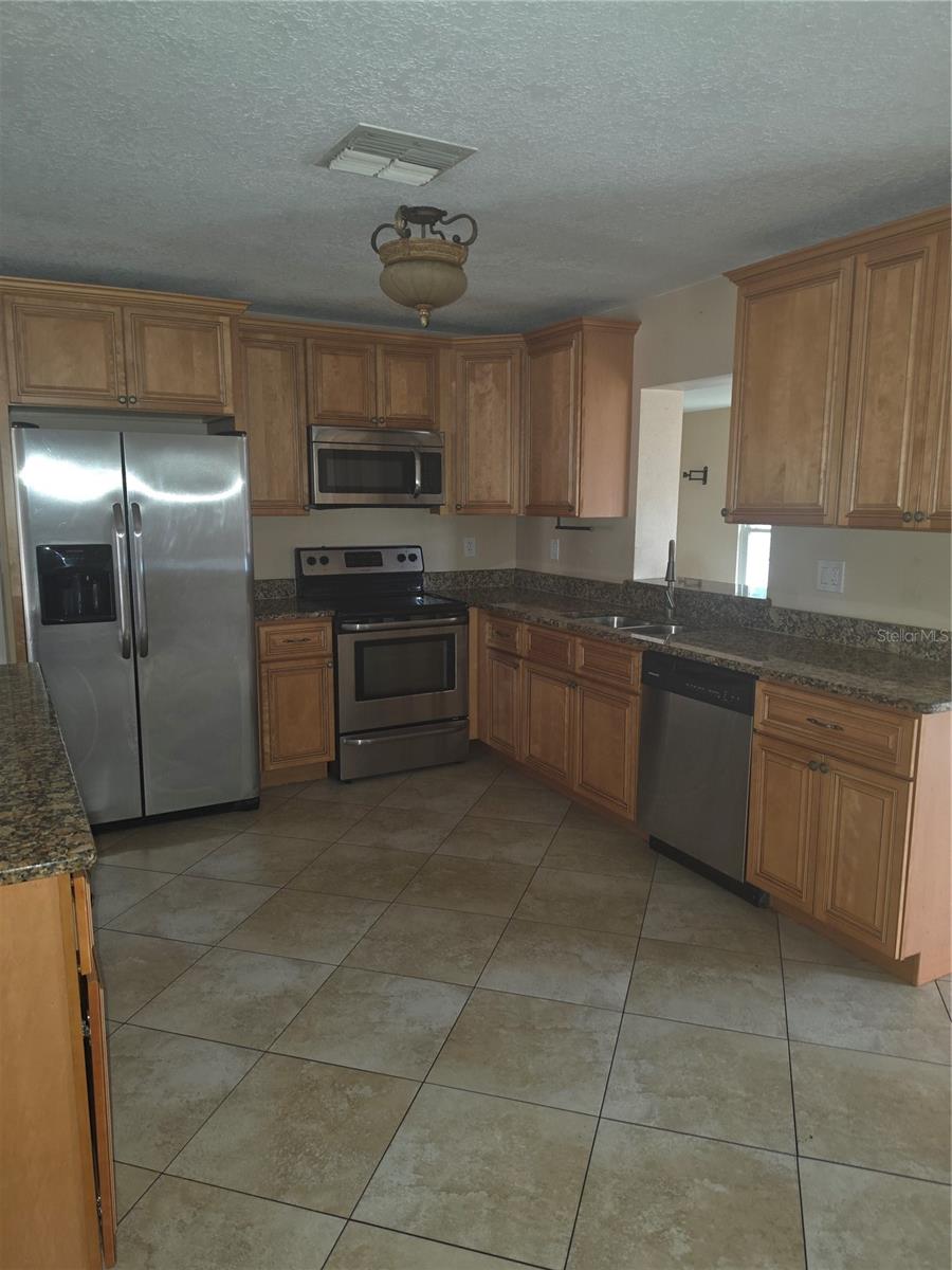 Image 8 of 19 For 12909 123rd Avenue