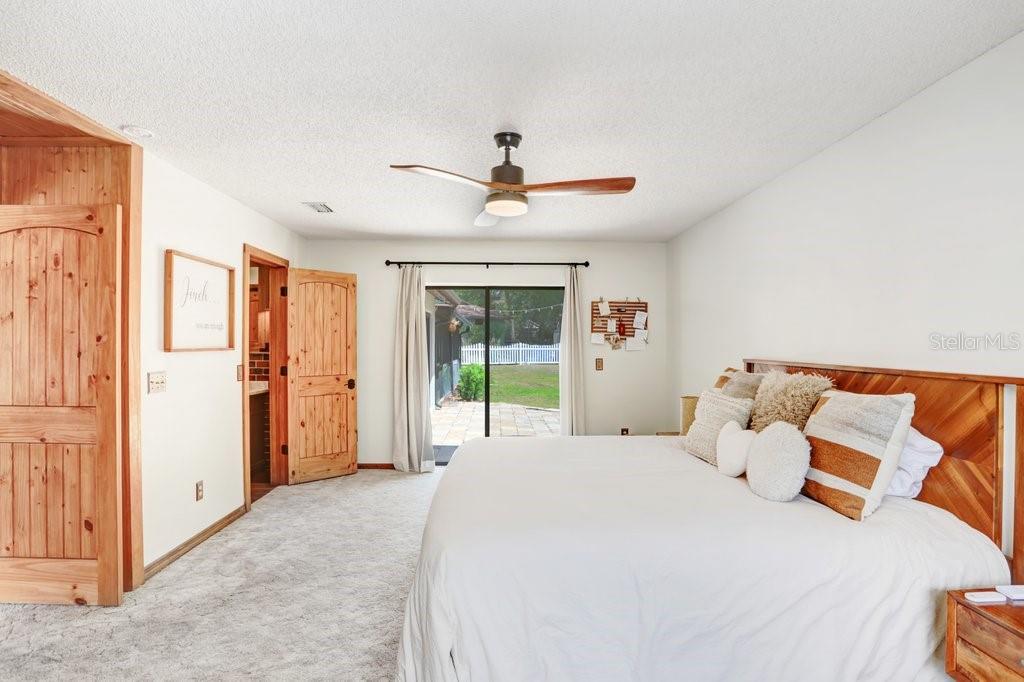 Image 16 of 52 For 4705 Fernstone Court