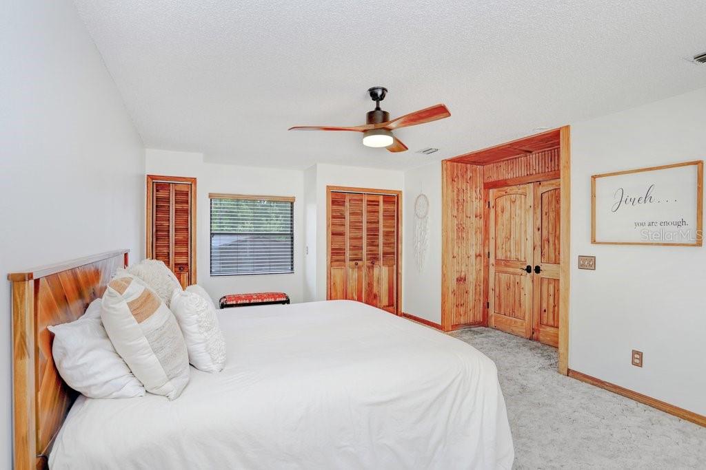 Image 17 of 52 For 4705 Fernstone Court