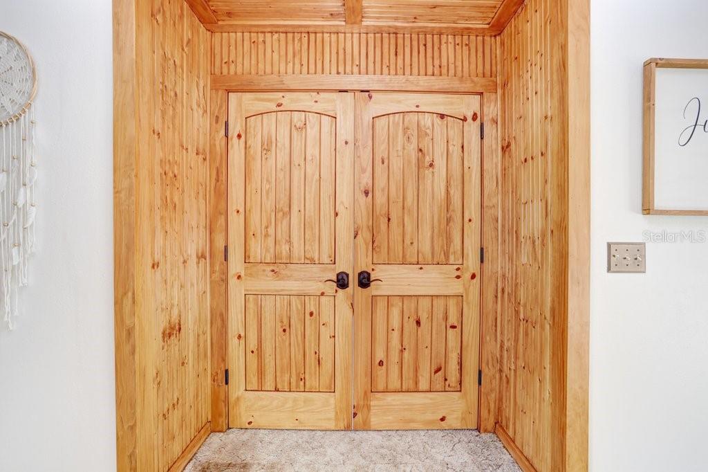 Image 18 of 52 For 4705 Fernstone Court
