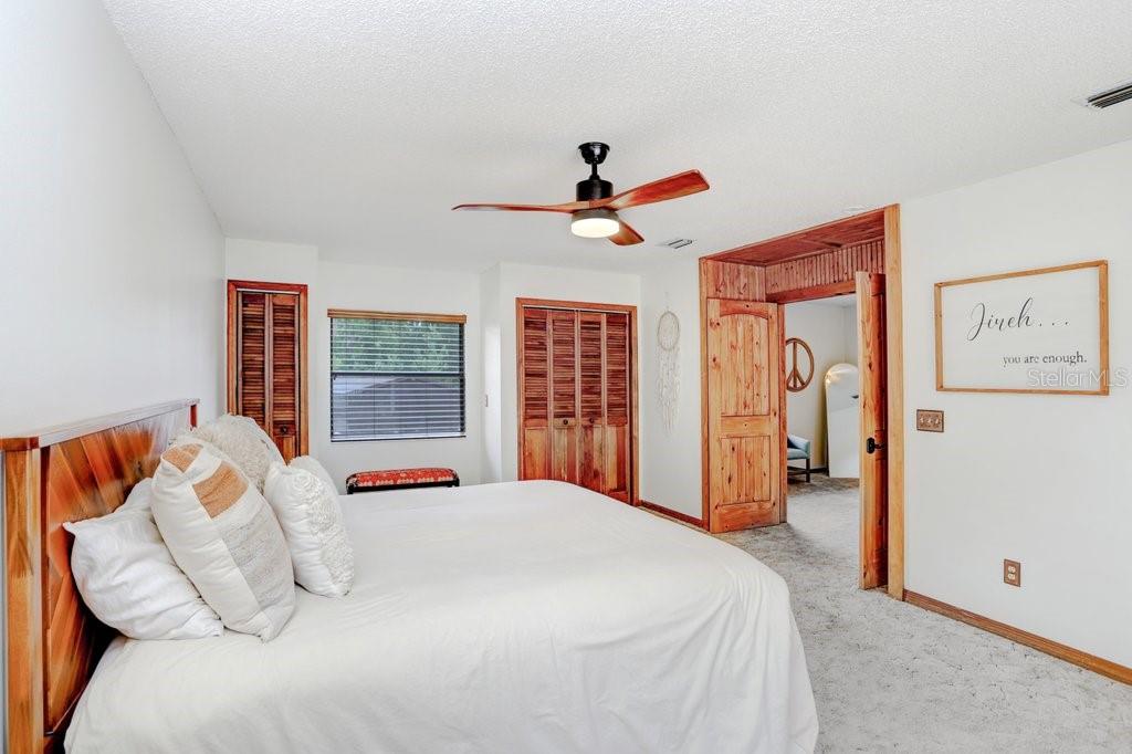 Image 19 of 52 For 4705 Fernstone Court