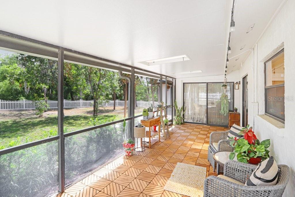 Image 32 of 52 For 4705 Fernstone Court