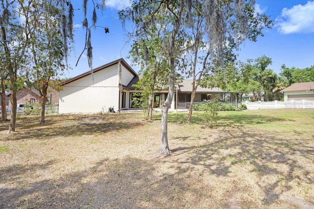 Image 35 of 52 For 4705 Fernstone Court