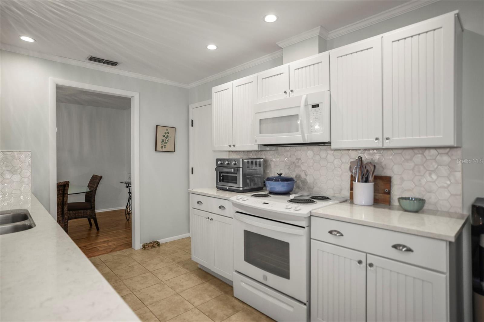 Image 9 of 49 For 400 Stirling Terrace