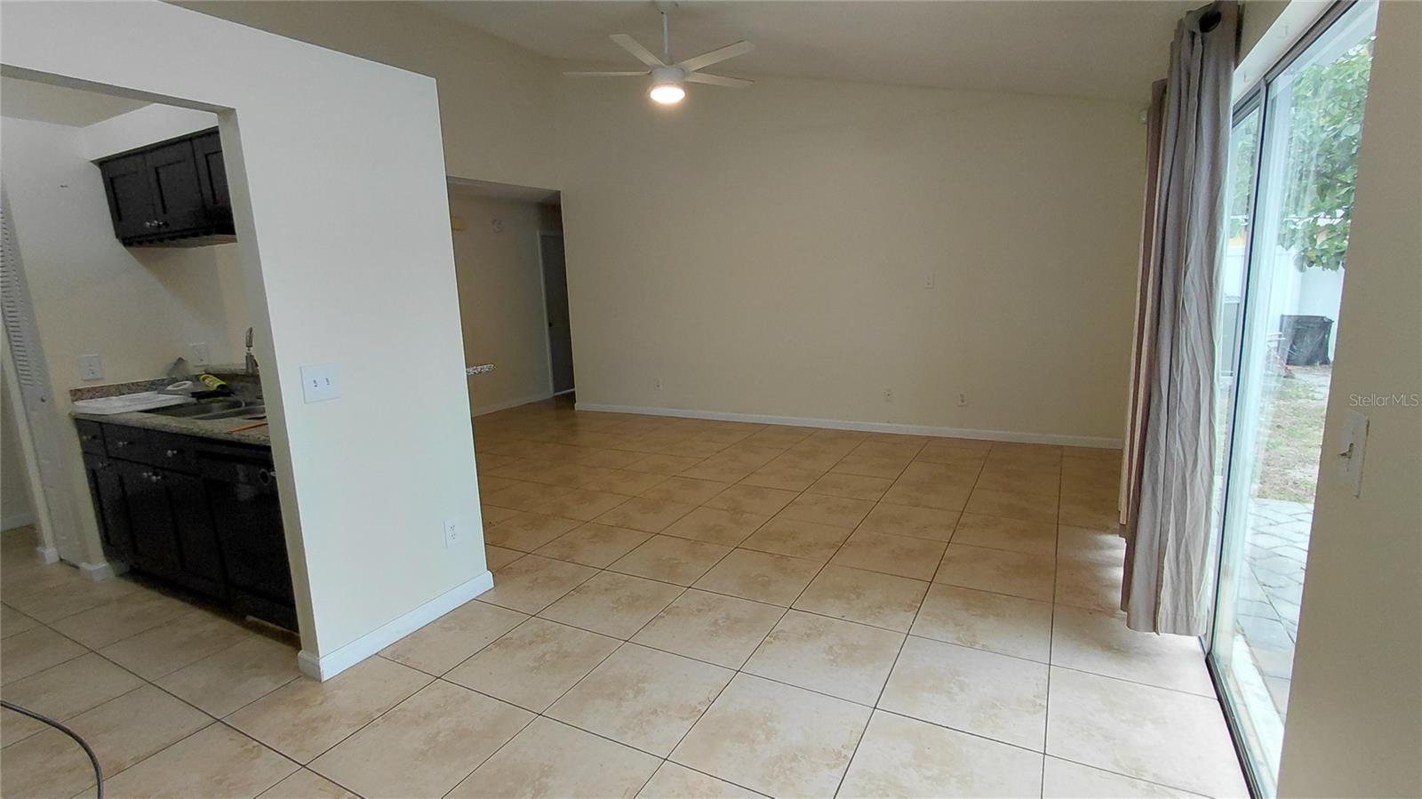 Image 4 of 12 For 9010 Dacena Villa Place