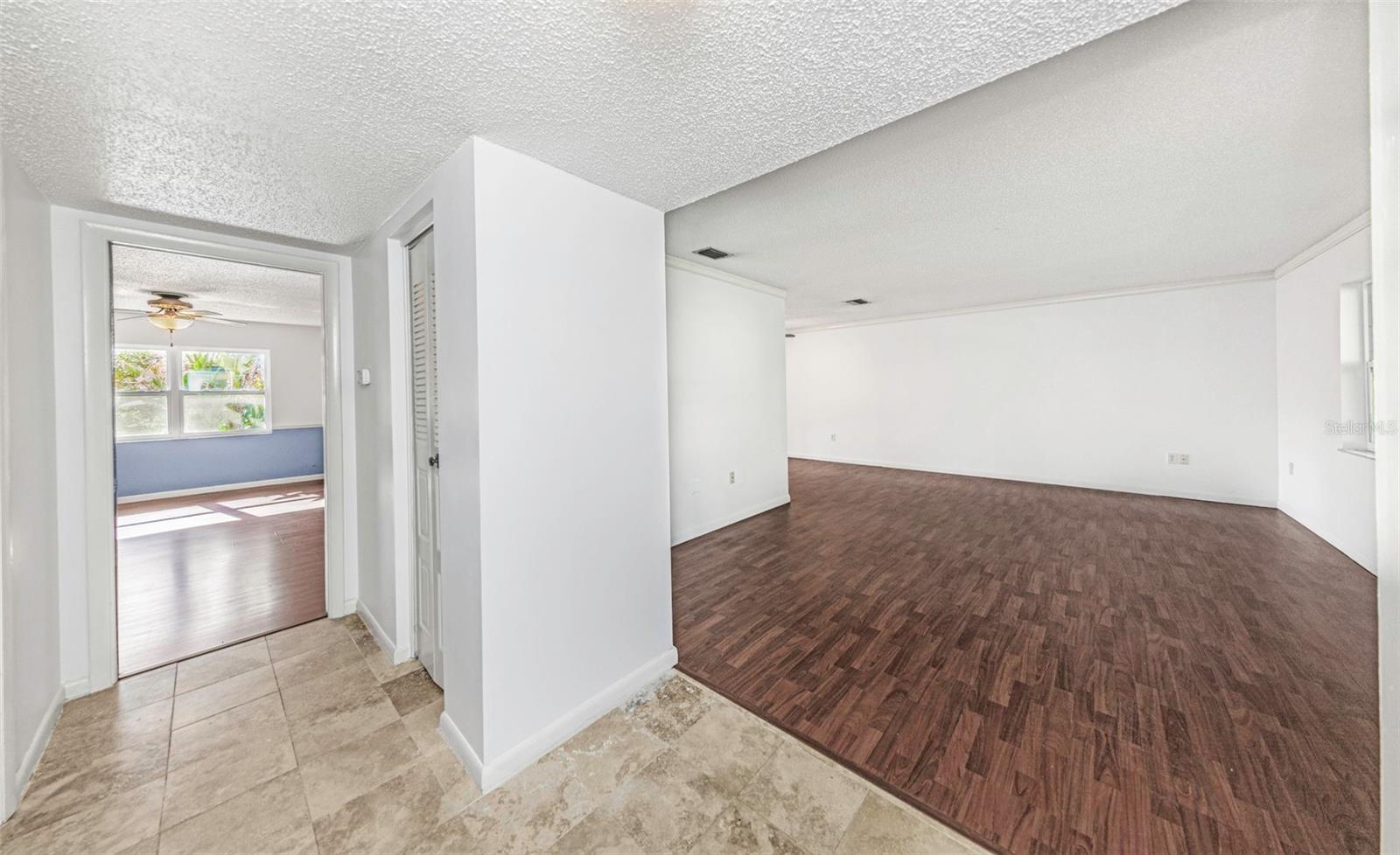 Image 11 of 47 For 2913 Fairfield Court