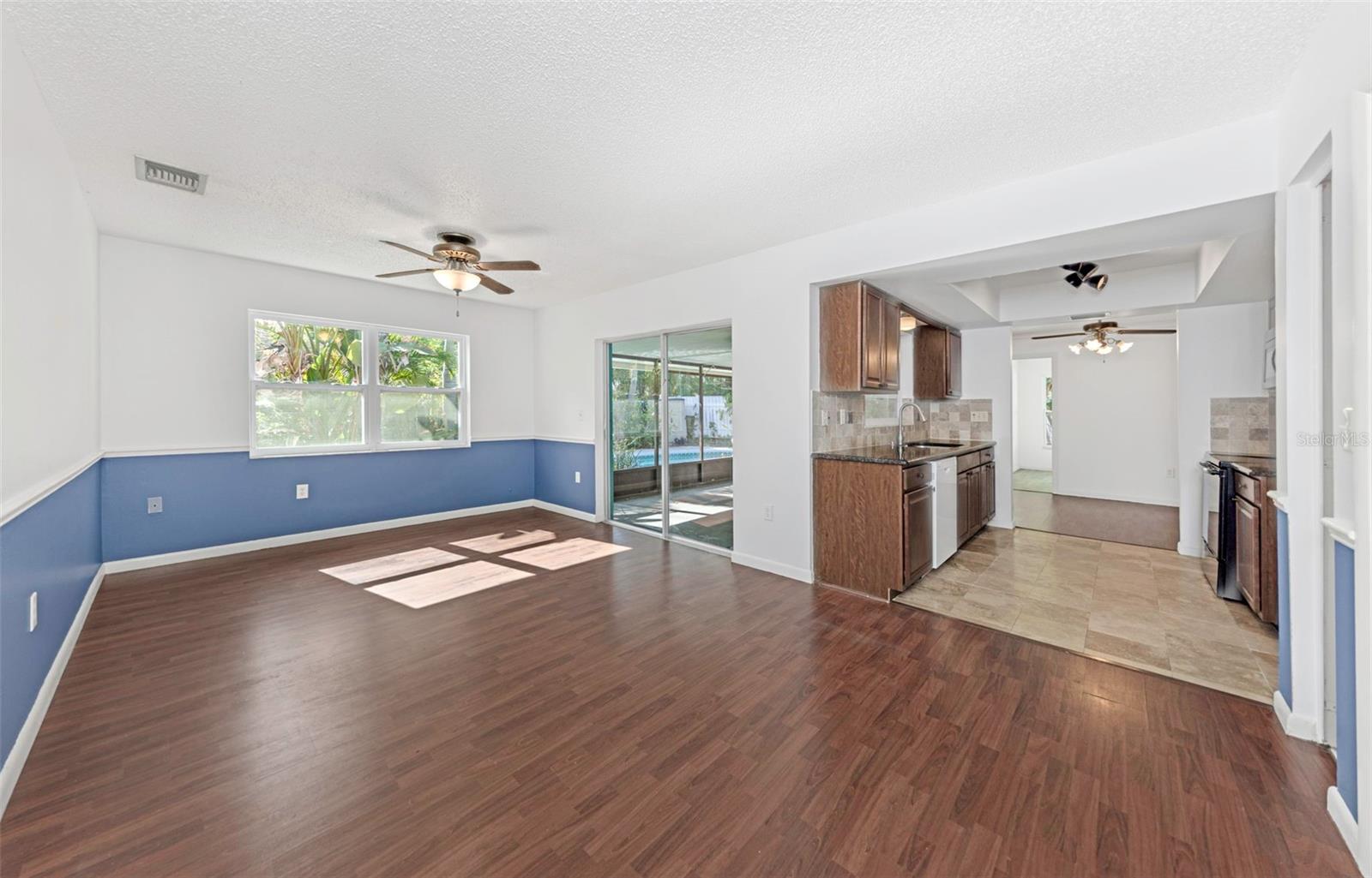 Image 14 of 47 For 2913 Fairfield Court