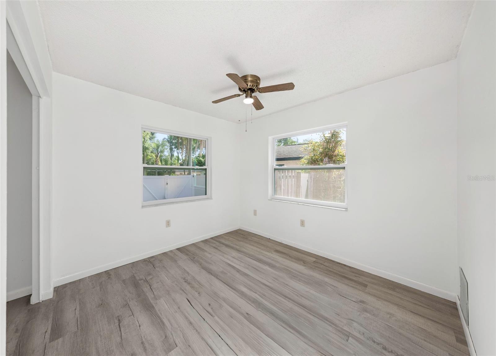 Image 21 of 47 For 2913 Fairfield Court
