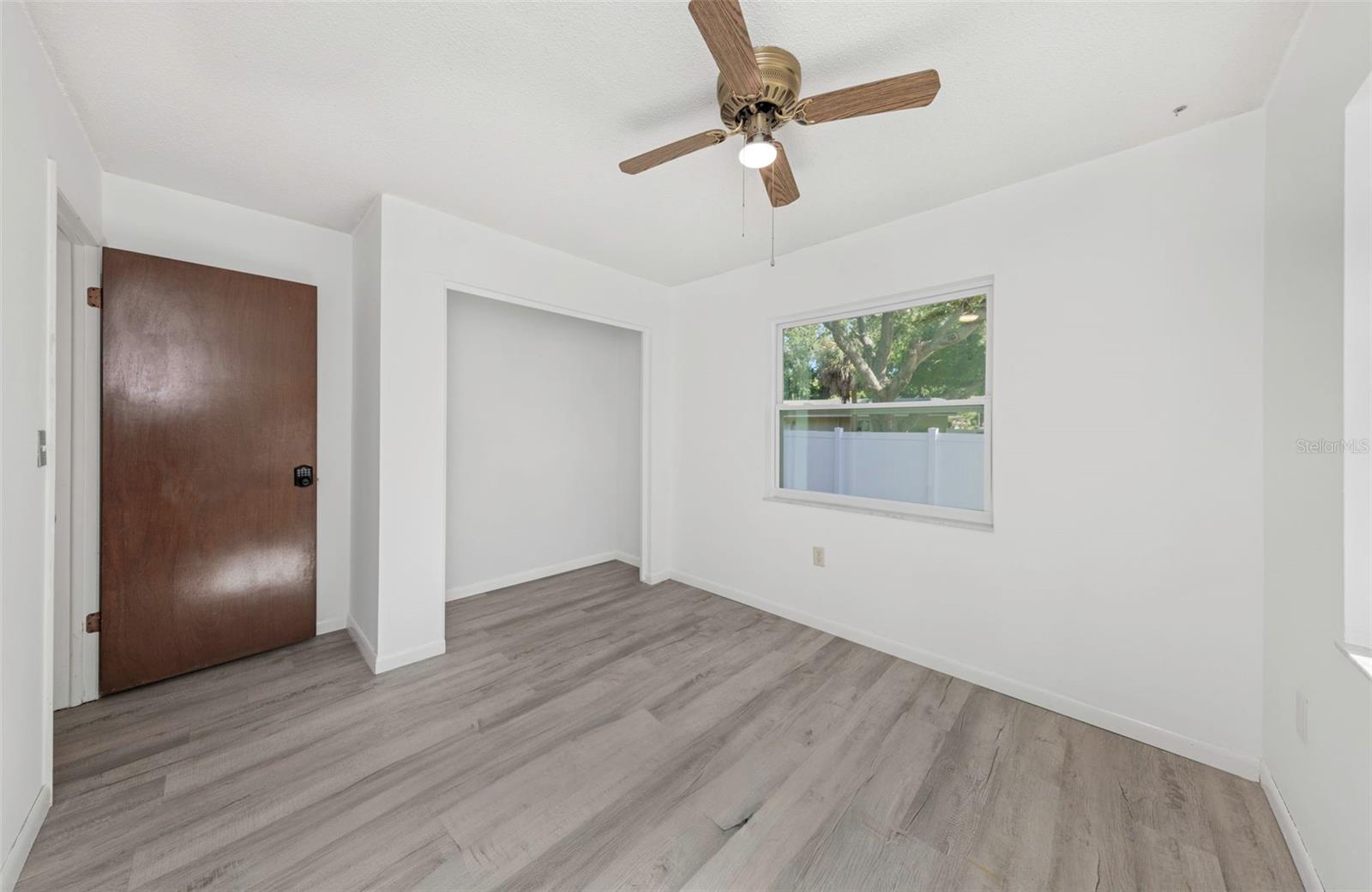 Image 22 of 47 For 2913 Fairfield Court