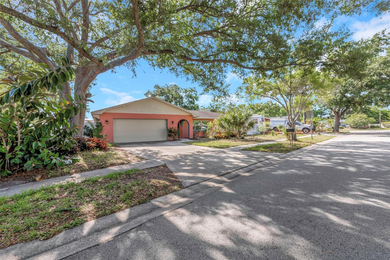 Image 38 of 47 For 2913 Fairfield Court
