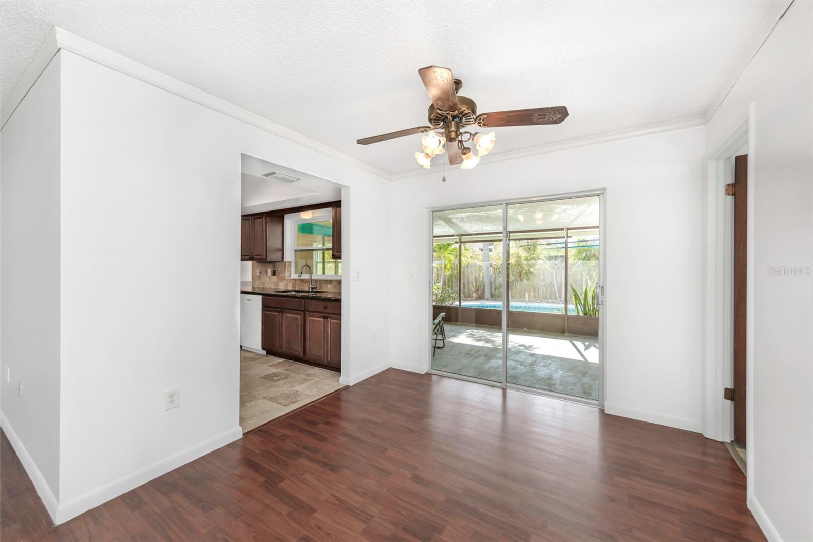 Image 5 of 47 For 2913 Fairfield Court