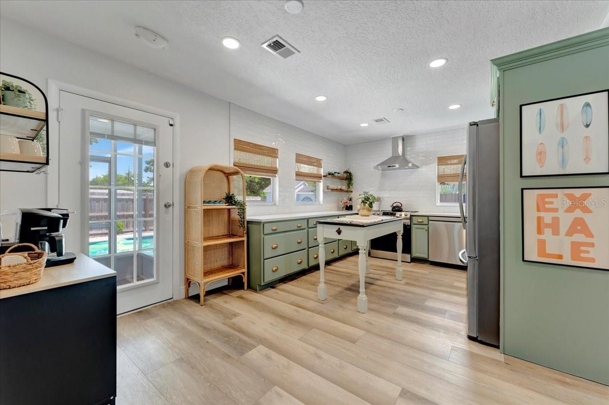 Image 12 of 44 For 1389 Chesterfield Drive